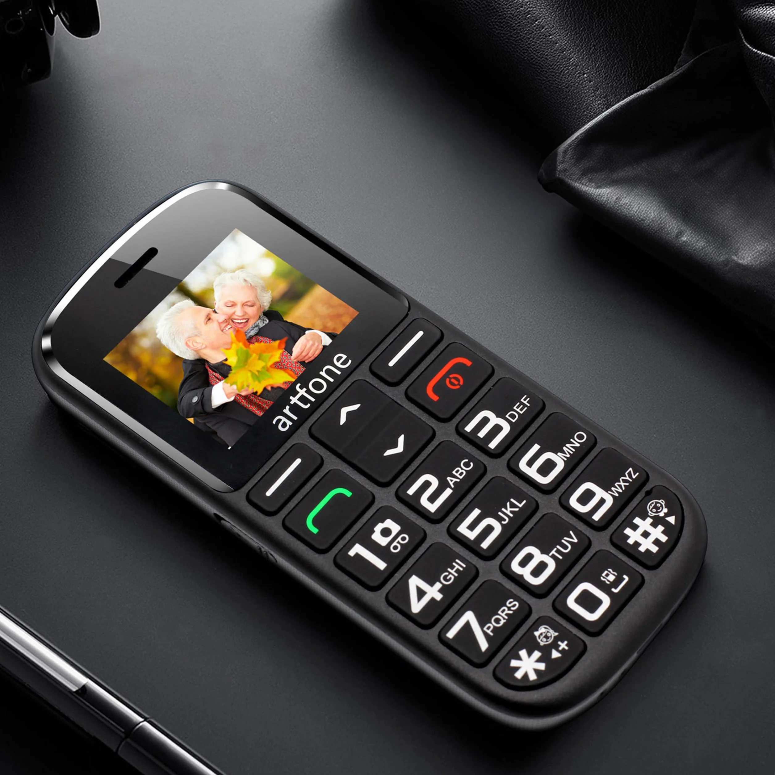 Retoo Telefon komórkowy dla seniorów z dużymi przyciskami i bez umowy, telefon komórkowy dla seniorów z przyciskiem alarmowym SOS, łatwa obsługa, aparat 0,08 MP, akumulator litowo-jonowy 1400 mAh dla