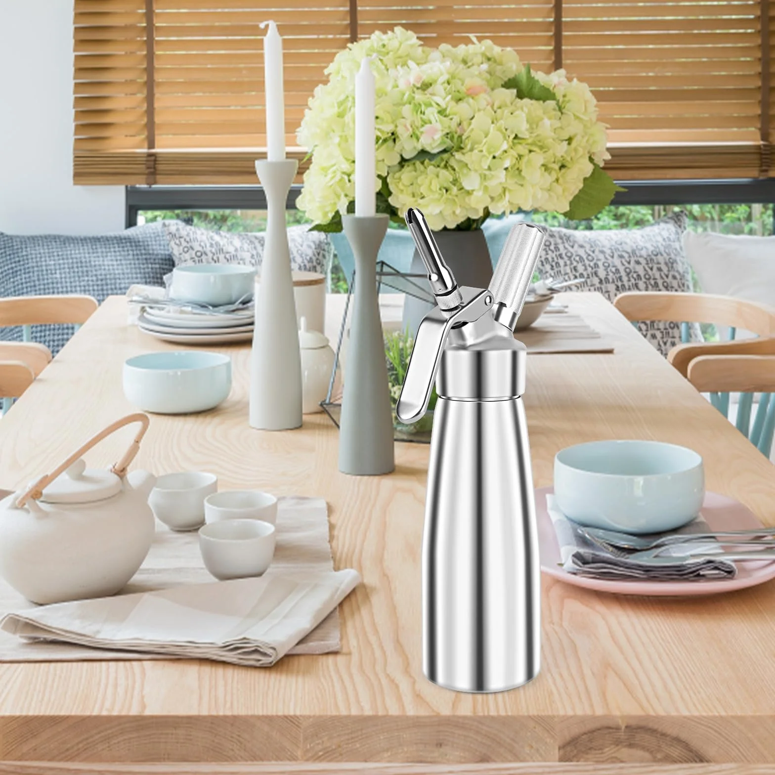 Siphon Chantilly 500ml Aluminium avec 3 Douilles Inox et Brosse Nettoyage pour Crèmes et Mousses