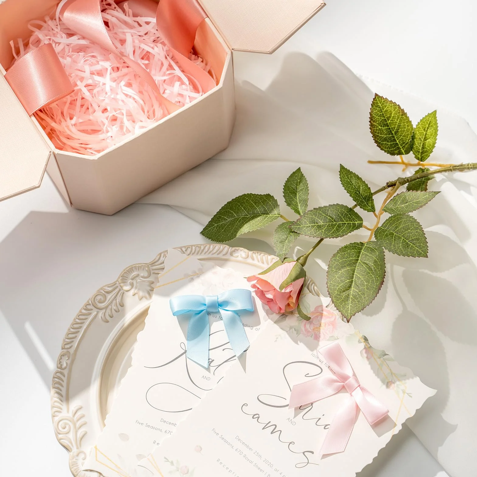 Lot de 50 nœuds pour Cadeaux Vert Sauge - Petits nœuds Décoration Noël Mariages
