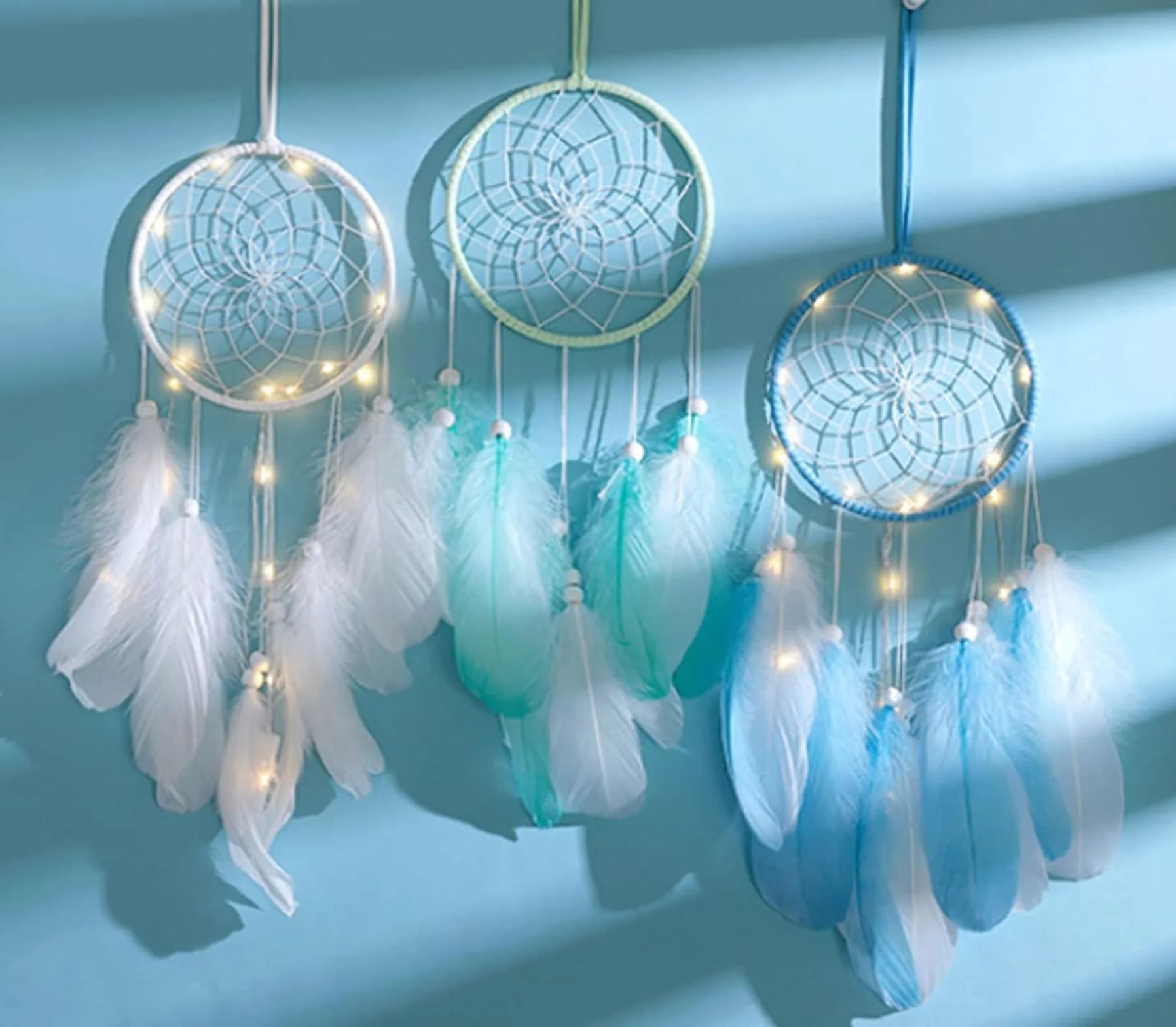 Attrape-Rêves Boho Plume Main, Ornement Dream Catcher Décoration Murale Chambre Maison (blanc)