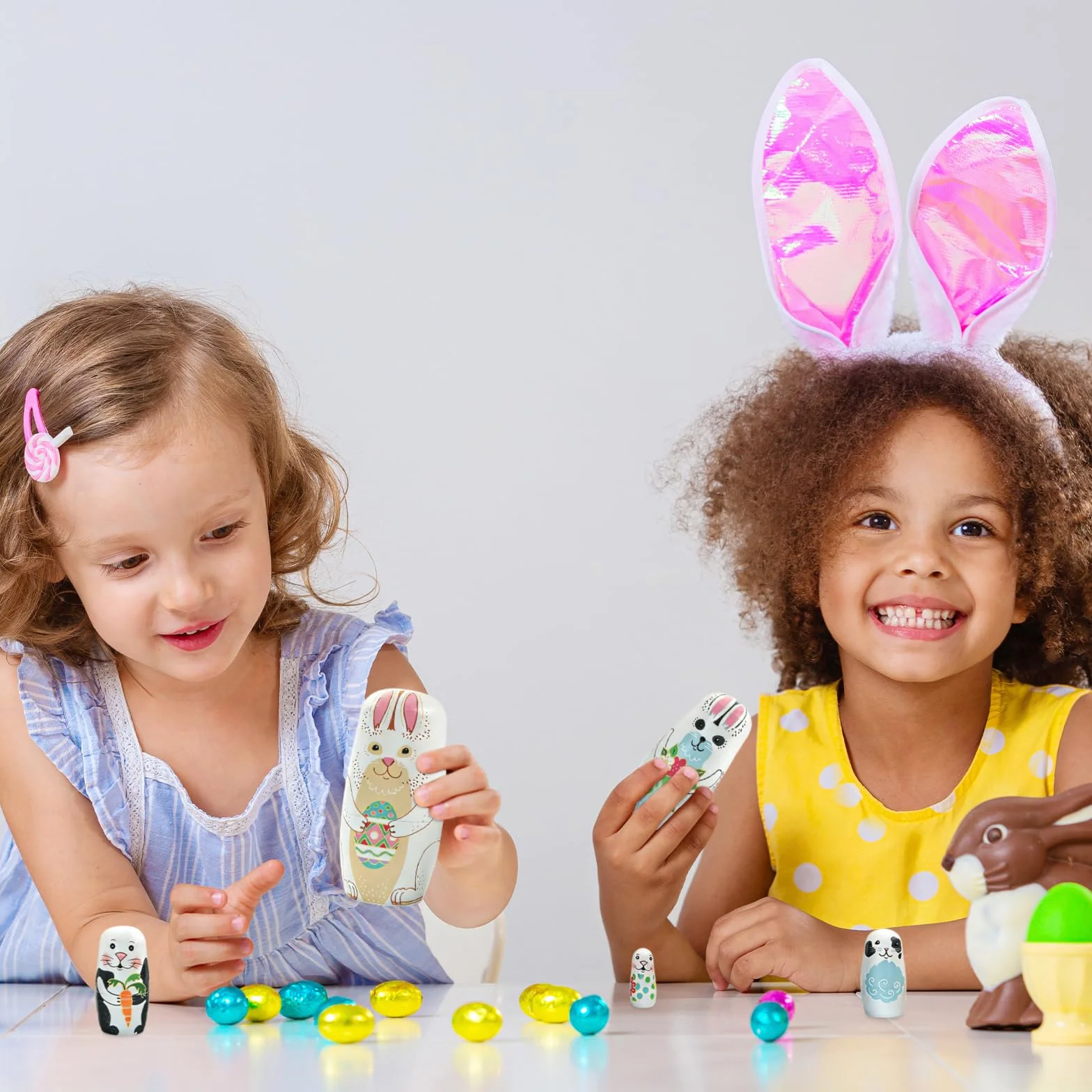 Boerni Lot de 5 poupées gigognes en bois lapin blanc matriochka babushka décoration Pâques Noël