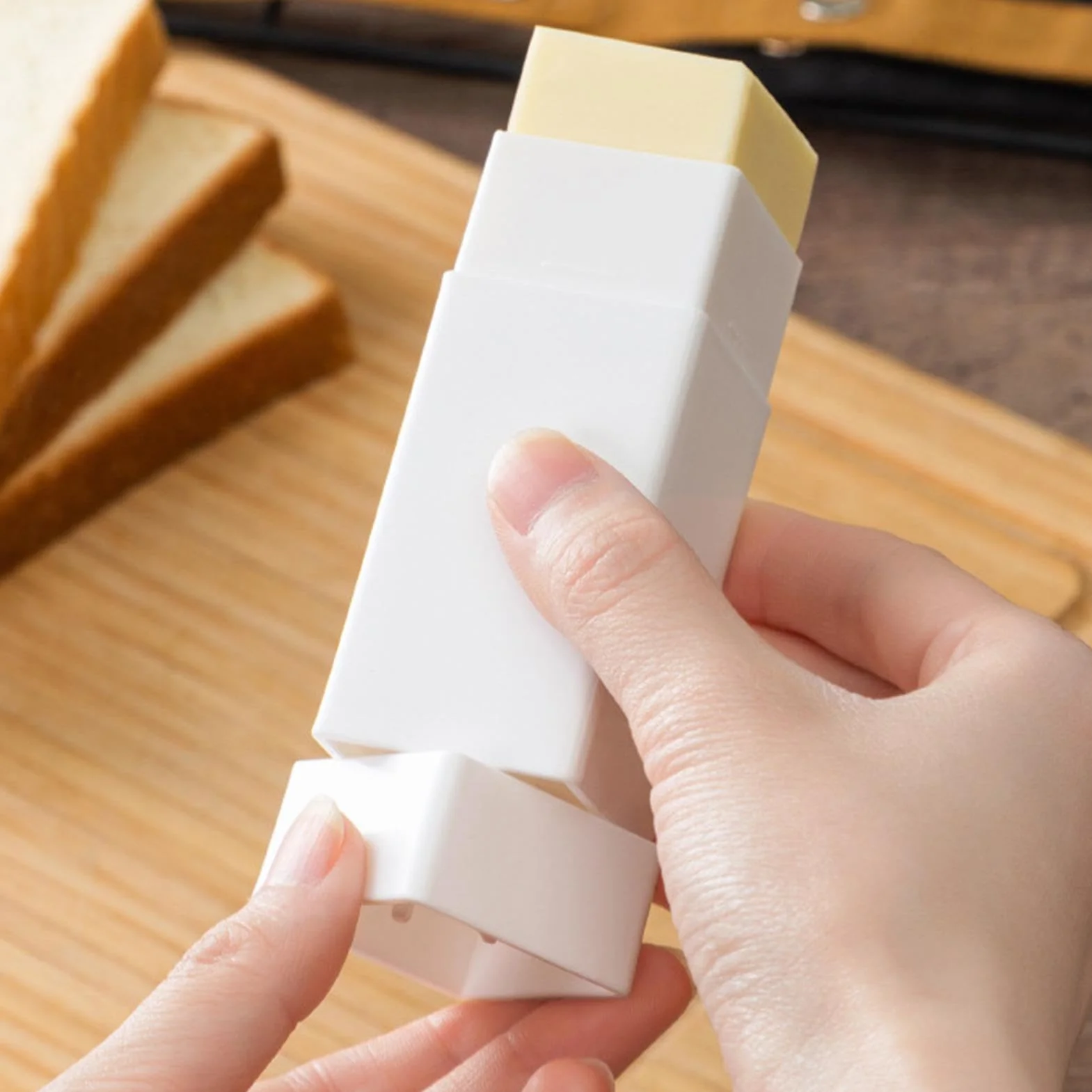 Écarteur de beurre | Porte-beurre japonais de style japonais avec couvercle | Distributeur de moulin à beurre pour beurre uniformément réparti sur toast, crêpes, maïs, gaufres, pain, frettes