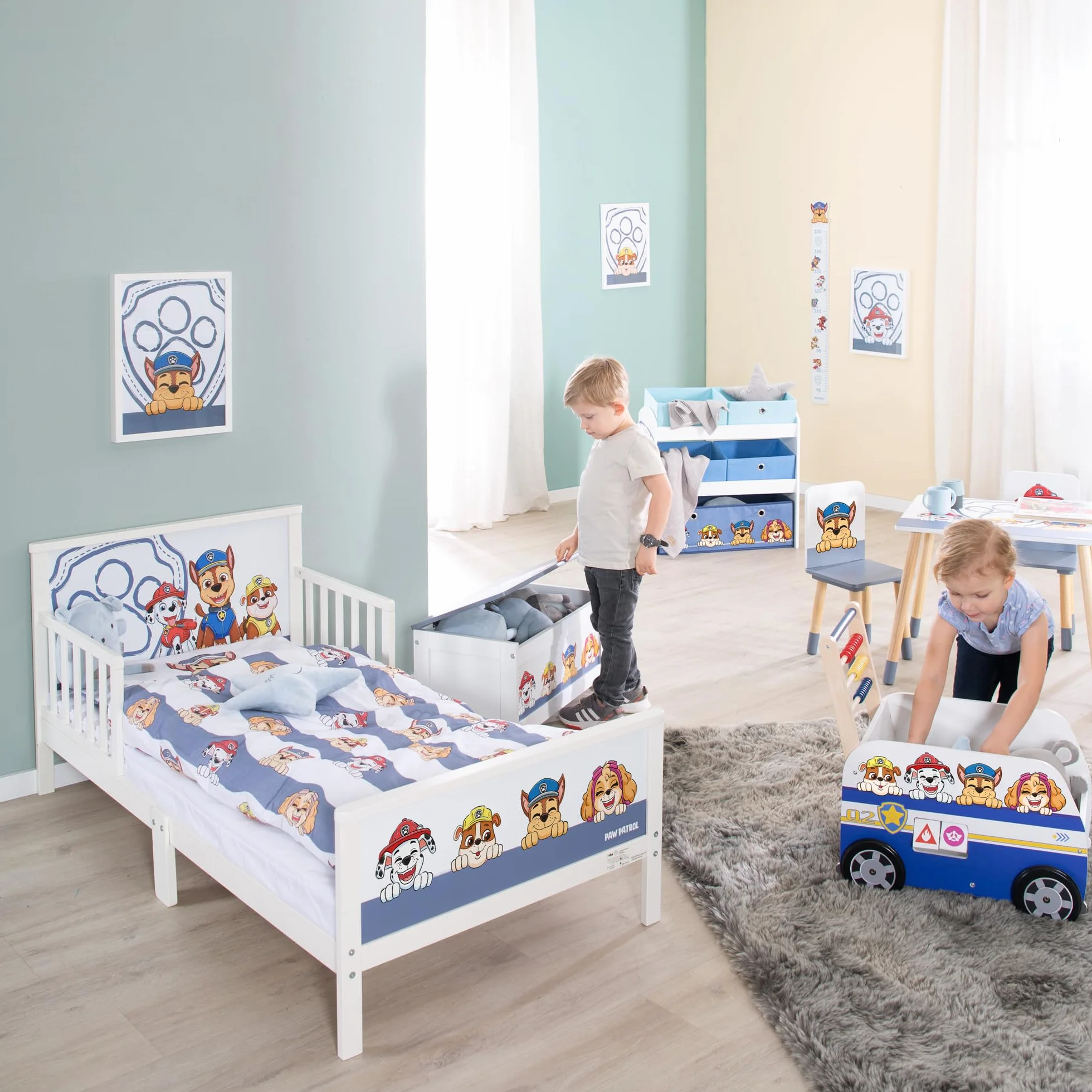 roba Paw Patrol Lit Montessori 70 x 140 cm avec Barrières de Sécurité pour Enfant Jusqu'à 7 Ans + Sommier et Linge de Lit - Blanc/Motif Chiens Chase Marcus Ruben Stella