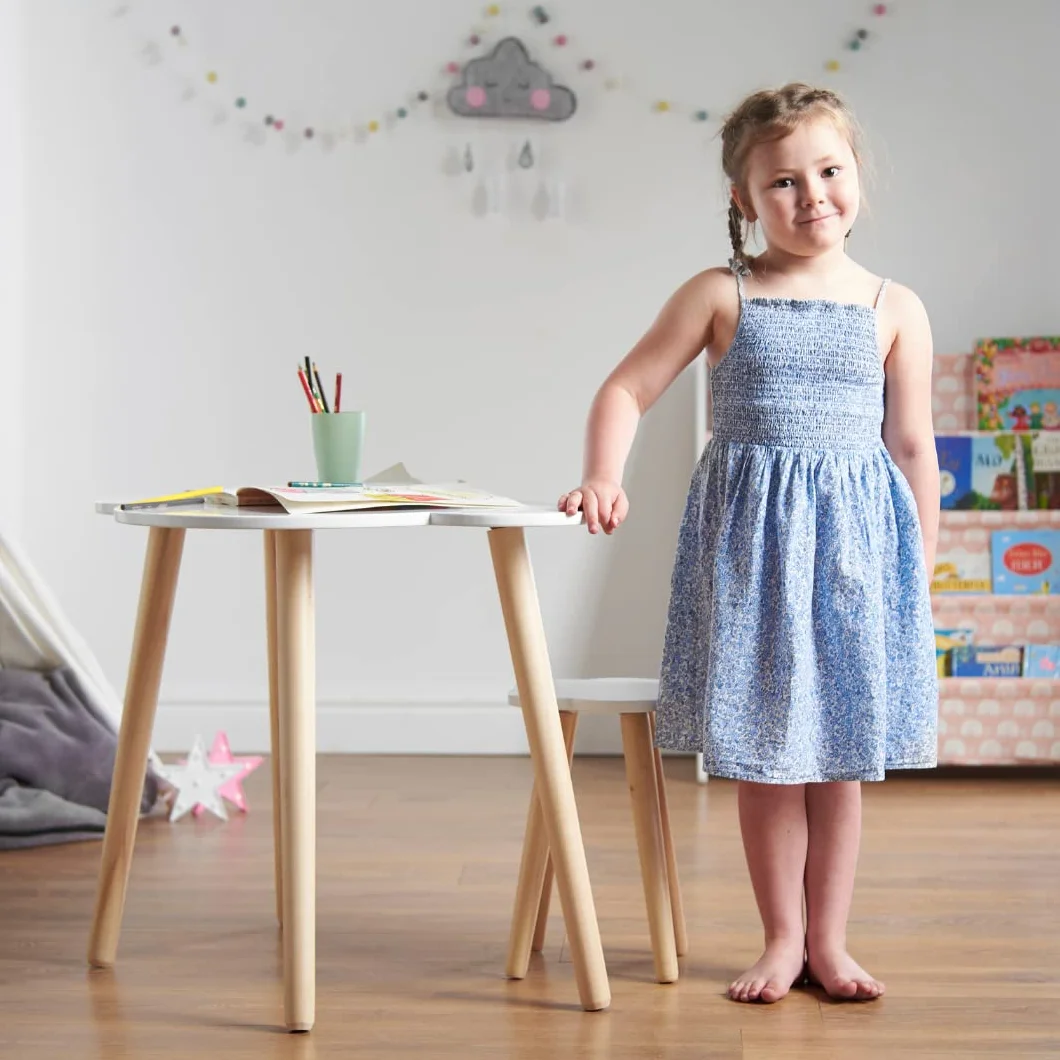 Haus Projekt Bureau pour Enfants et Tabouret en Forme de Nuage (4-8 Ans), Pupitre D'étude en Bois avec Tabouret, Meubles, Table D'activité/d'art en Bois