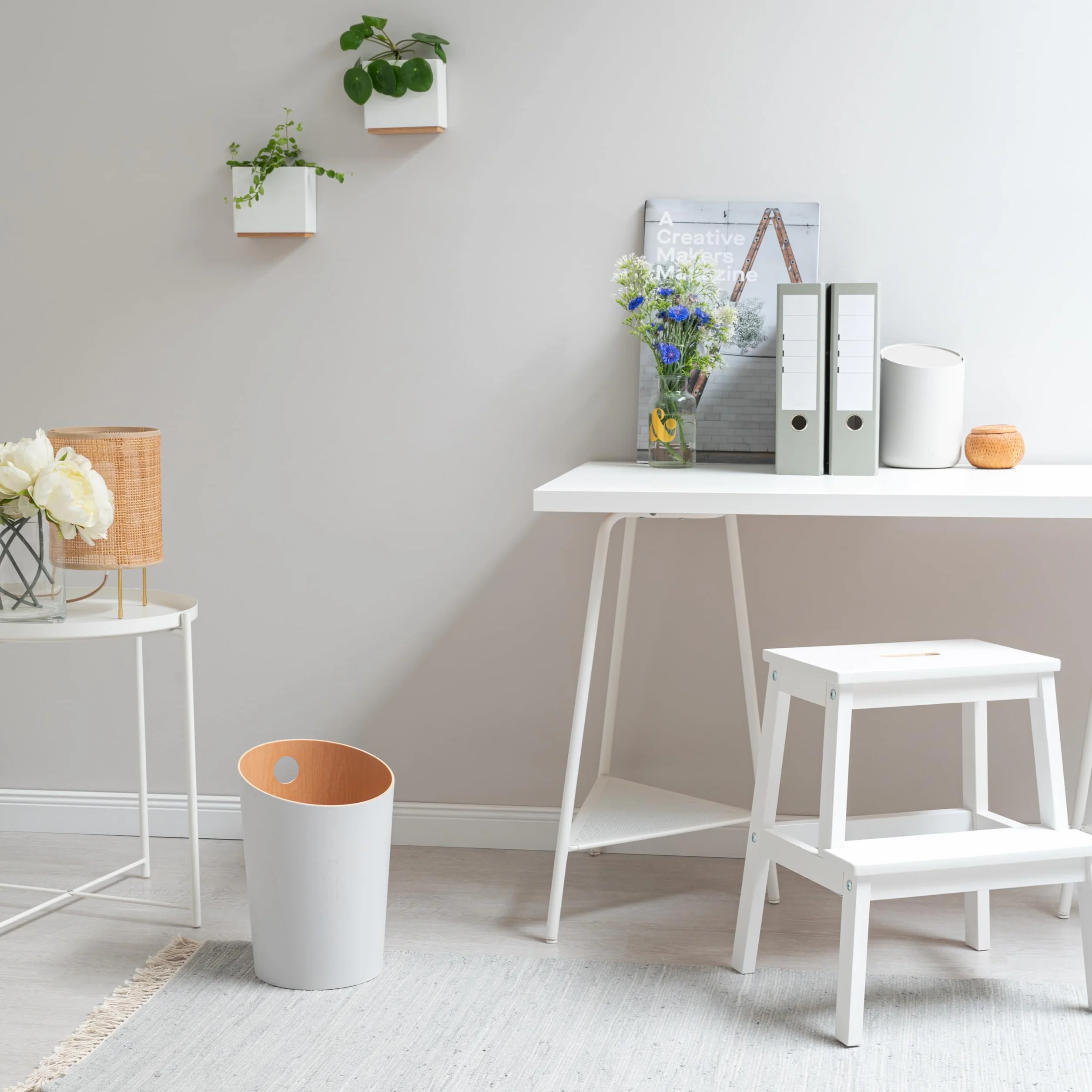 Kazai Corbeille à Papier Design Bennet Poubelle Bureau Placage Bois Véritable Blanc