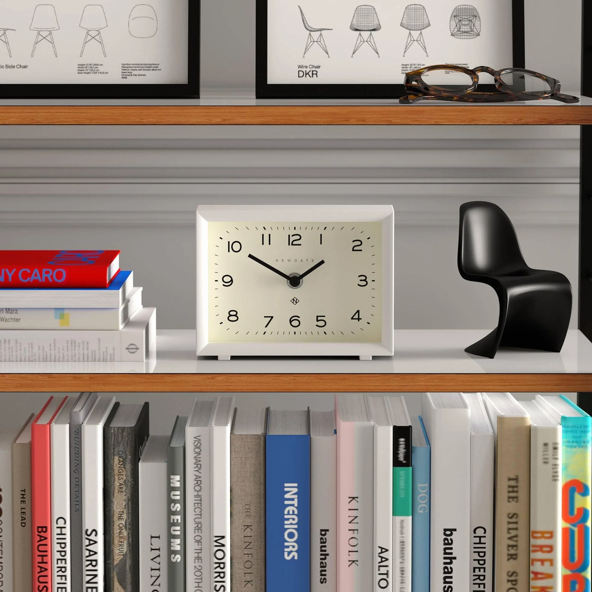 NEWGATE Henry Horloge de Bureau Design Rectangulaire Contemporain Blanc