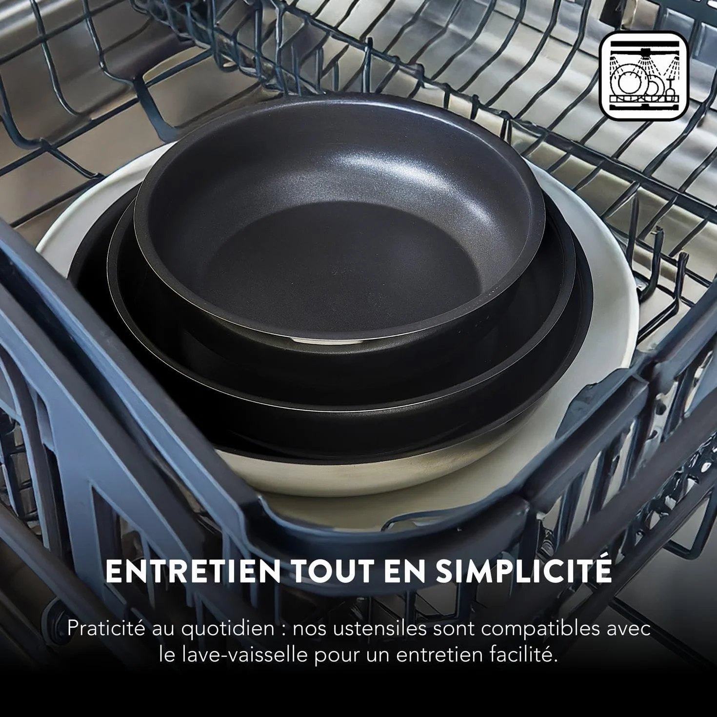 Baumalu, Service à Fondue Savoyarde en Fonte Émaillée Rouge, 20 cm, pour 6 personnes, comprenant 1 réchaud, 1 brûleur, 1 caquelon et 6 fourchettes