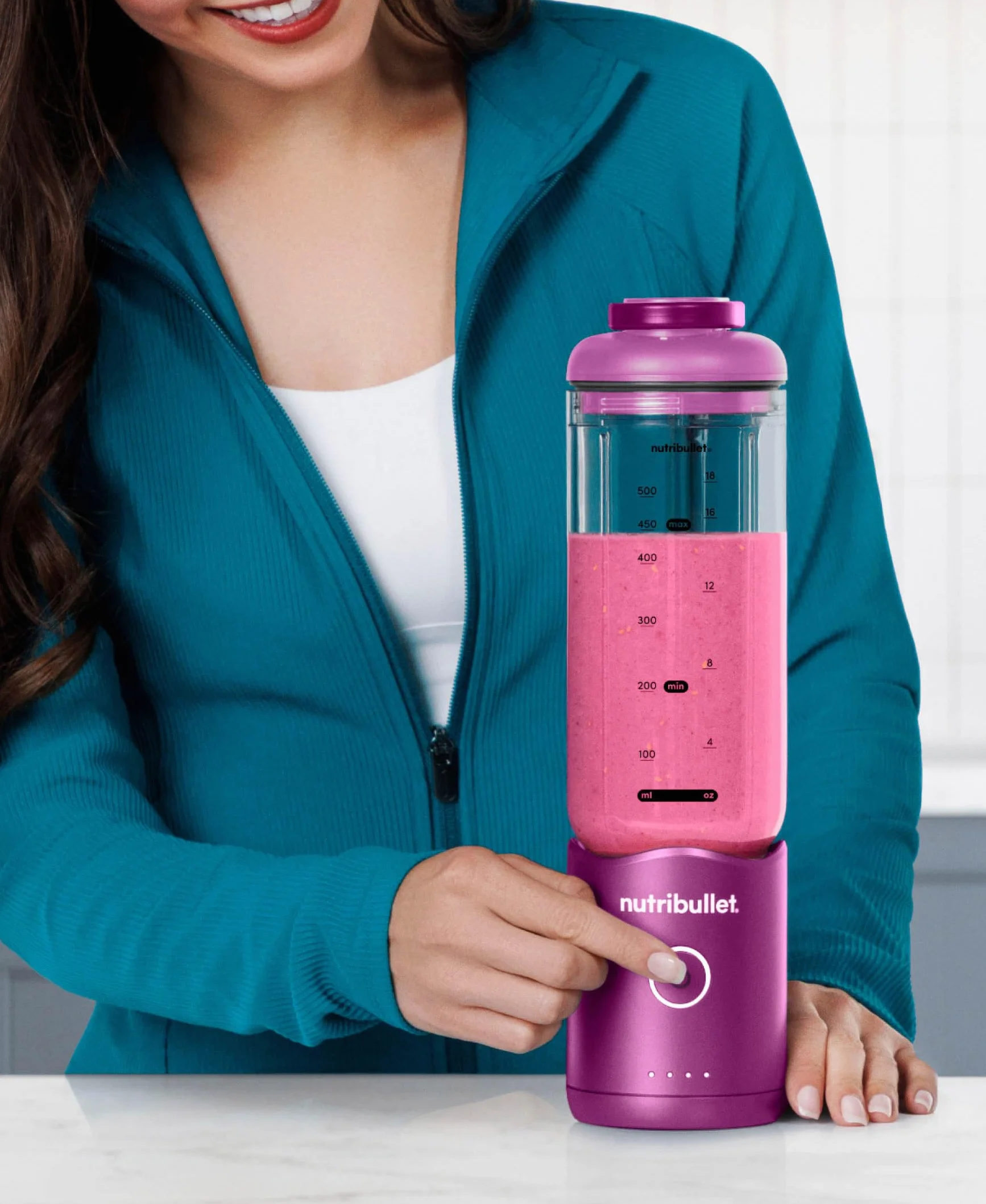 nutribullet Flex 590ml - Blender Portable pour Smoothies avec Couvercle à Bec, Mixeur Hachoir, Broie Glace et Fruits Surgelés, USB-C, Tasse sans BPA, Facile à Nettoyer, Violet (NBP013VT)