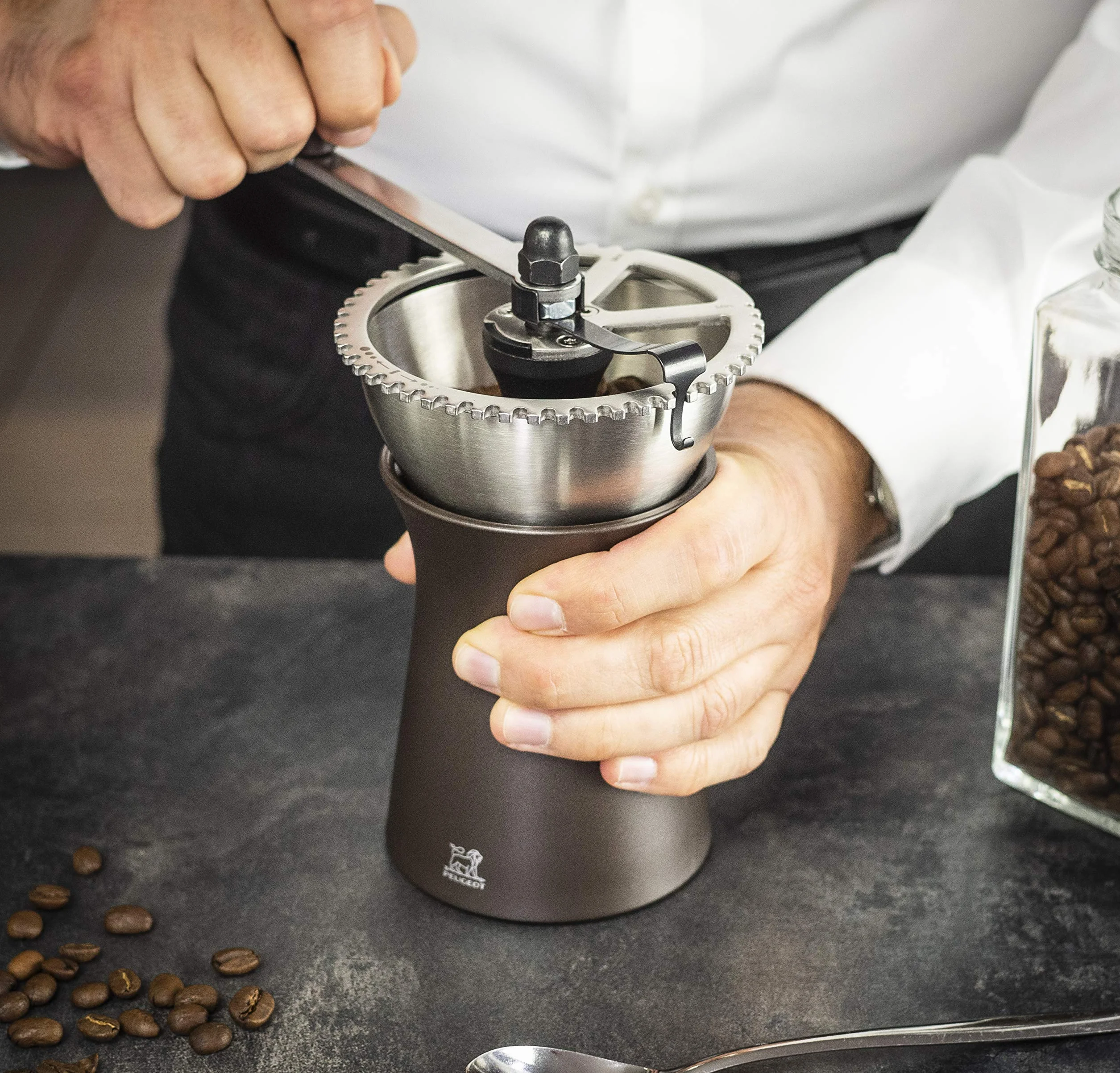 Peugeot Kronos Moulin à café manuel, Mouture réglable, Taille 19 cm, Matière : Inox/PBT, 35853, Noir