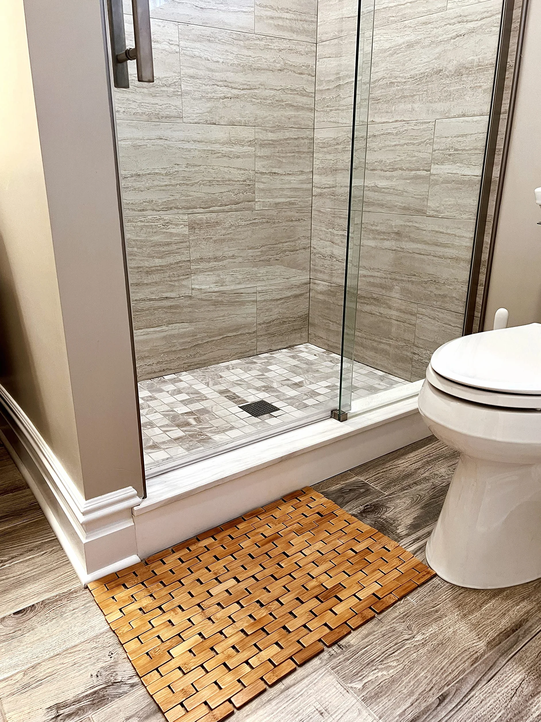 Mind Reader Tapis de Bain de Luxe en Bambou Enroulable 60 x 41 cm Marron