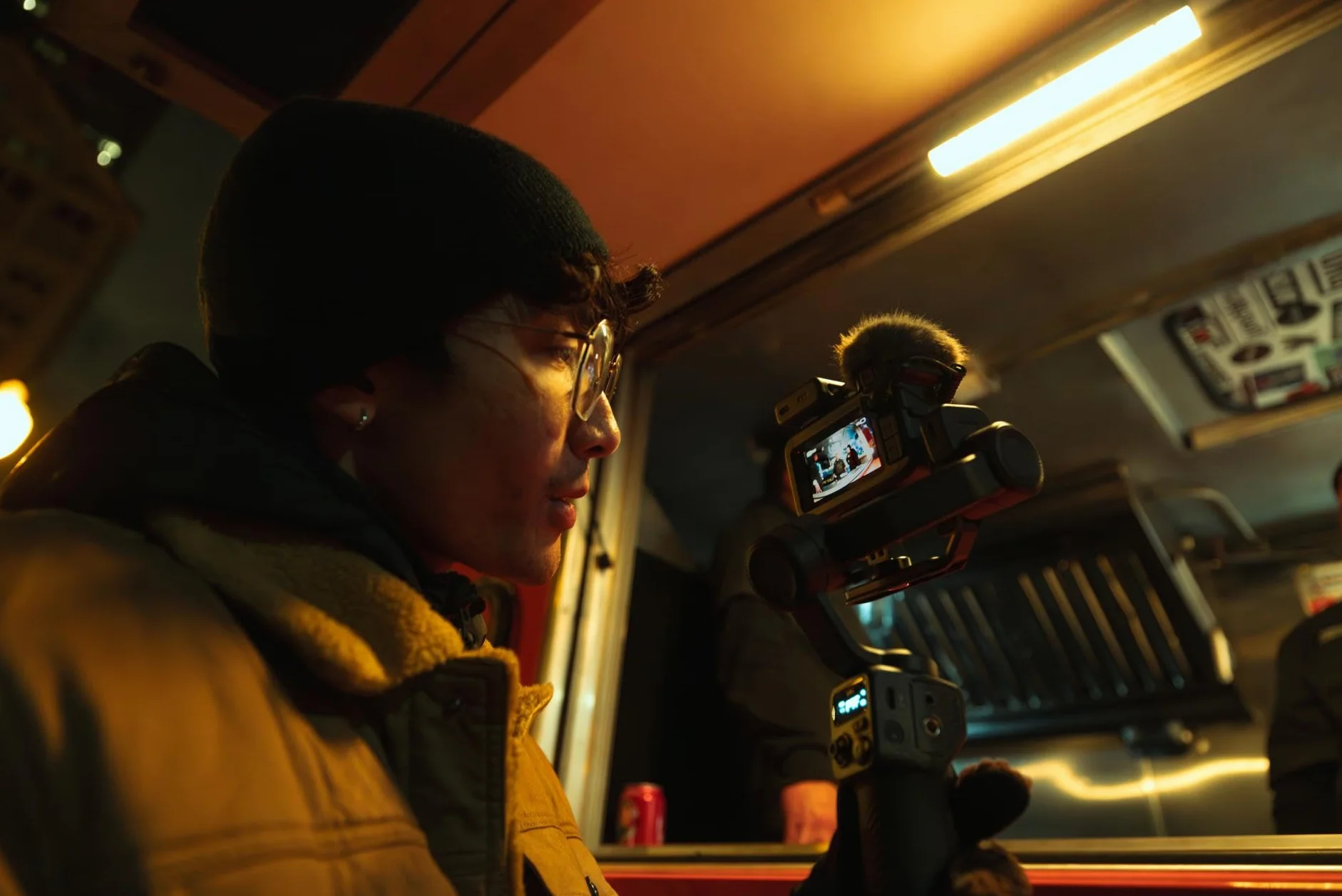 GoPro MISSION 1 PRO – kompaktowa kamera sportowa do kina, wideo 8K60, przetwornik 1-calowy, zaawansowana wydajność przy słabym oświetleniu, zdjęcia 50 MP, tryb zwolnionego tempa, stabilizacja obrazu