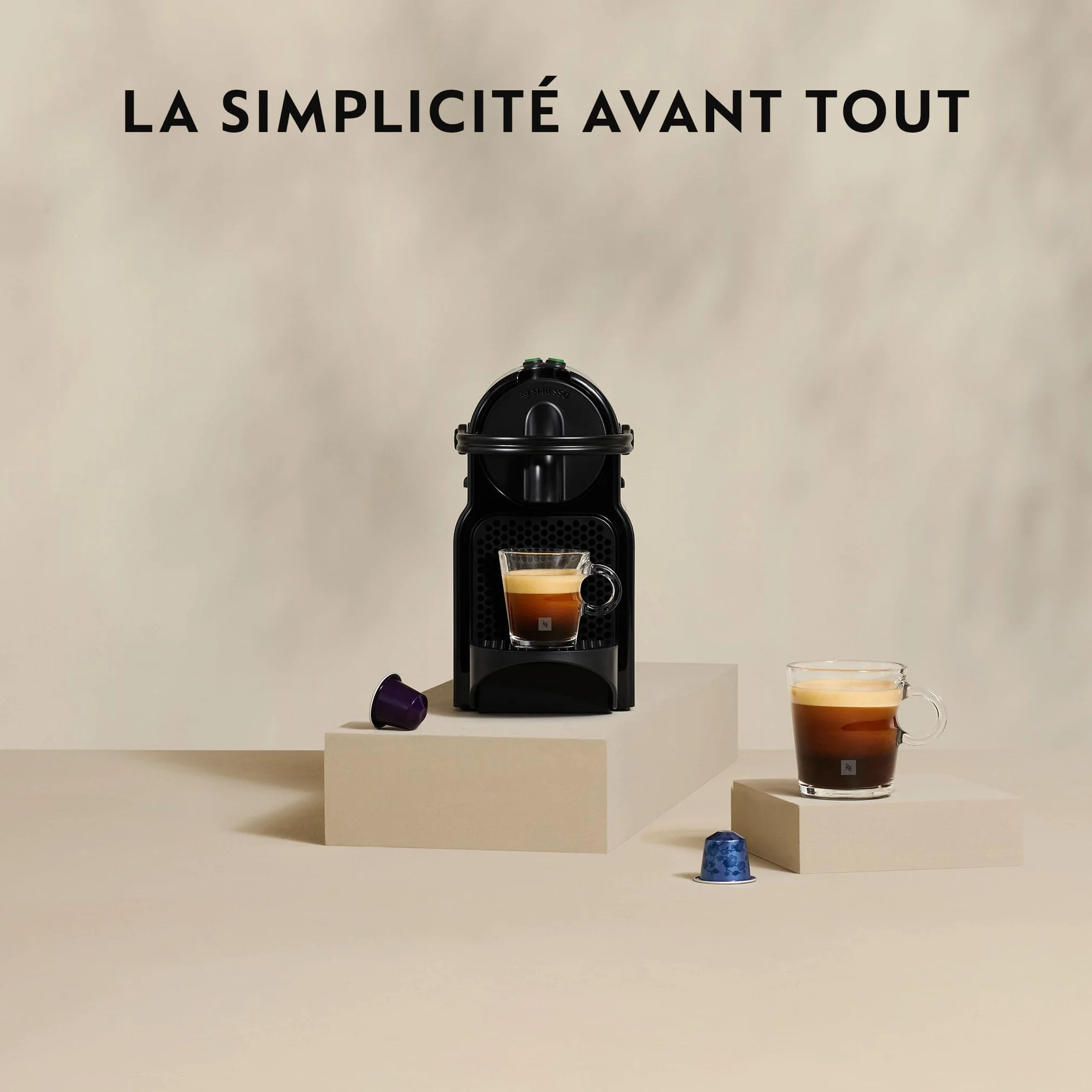 Nespresso De'Longhi Inissia Machine à Café Noir 19 Bars Design Compact Arrêt Automatique EN80.B