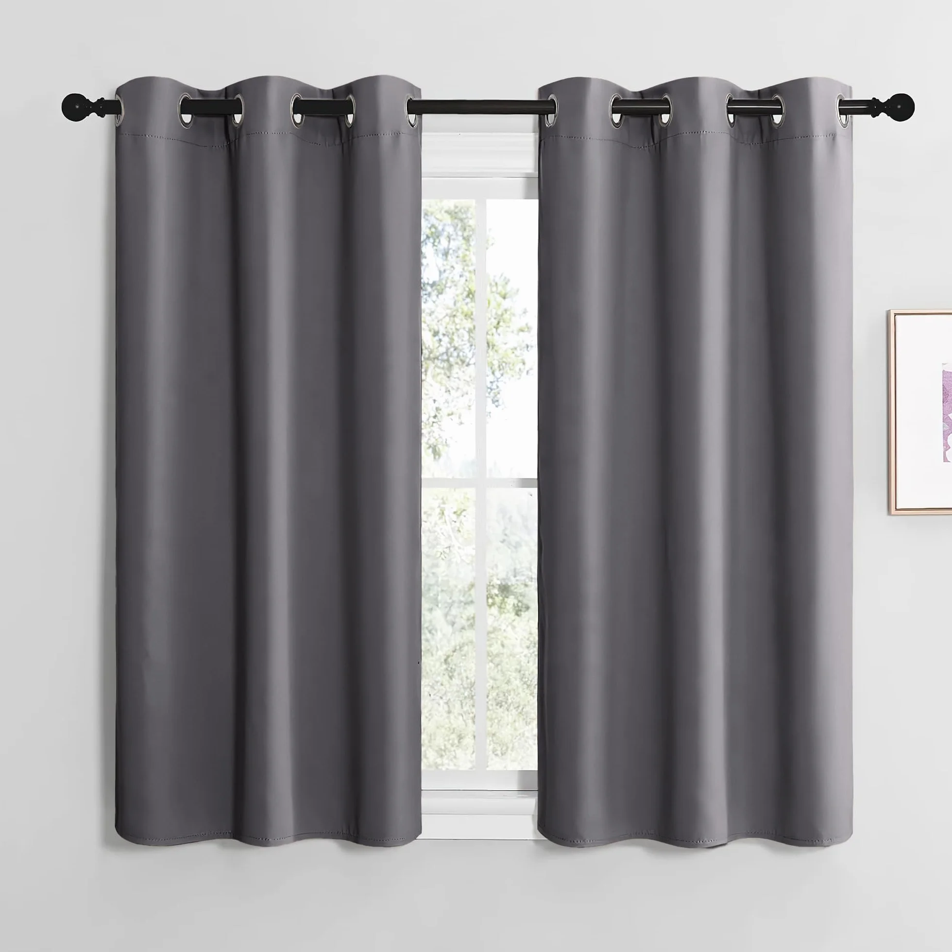 NICETOWN Rideaux Occultant Thermique Court Panneaux à Oeillets L107xH120cm Gris Foncé 2 Pièces