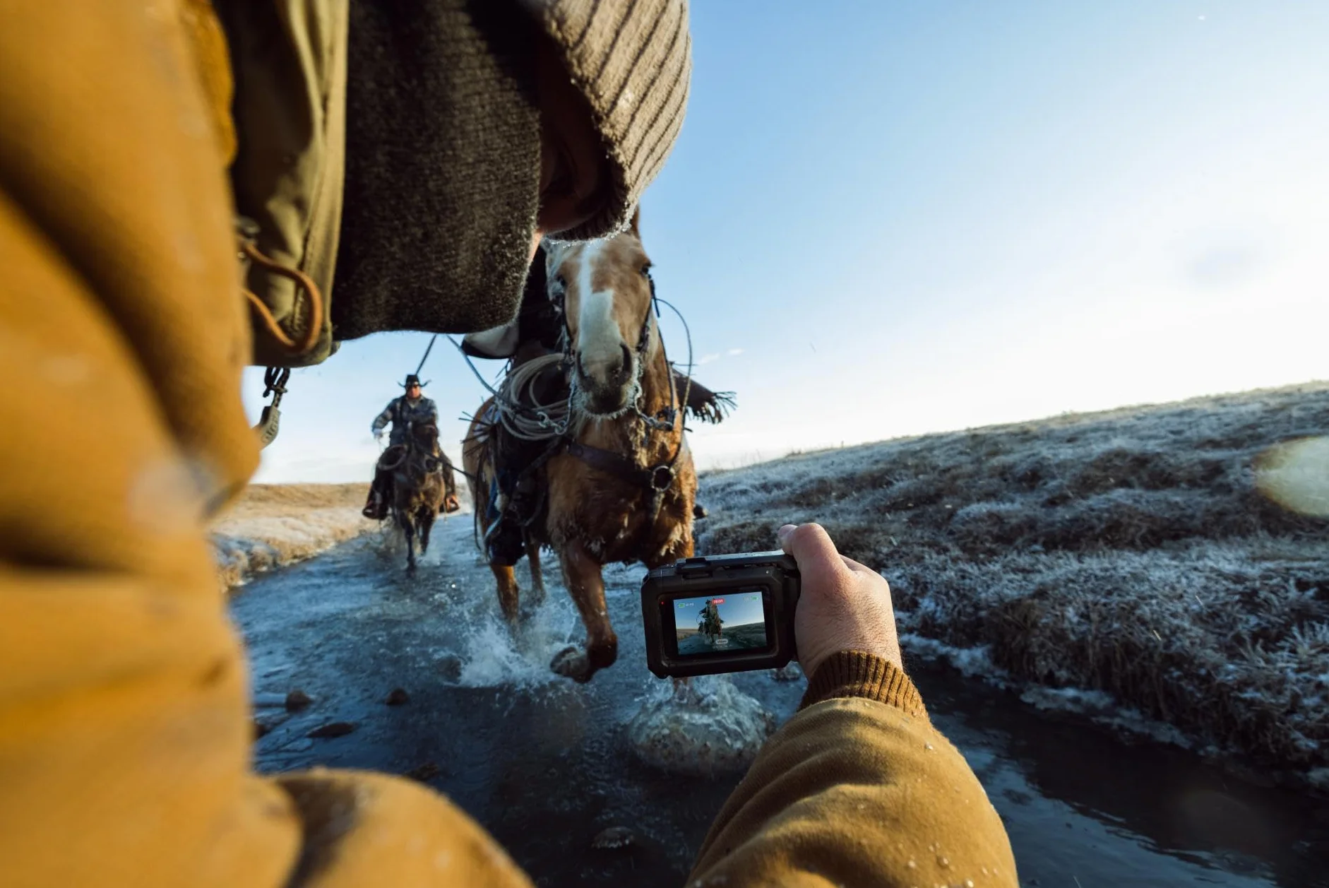 GoPro MISSION 1 PRO – kompaktowa kamera sportowa do kina, wideo 8K60, przetwornik 1-calowy, zaawansowana wydajność przy słabym oświetleniu, zdjęcia 50 MP, tryb zwolnionego tempa, stabilizacja obrazu