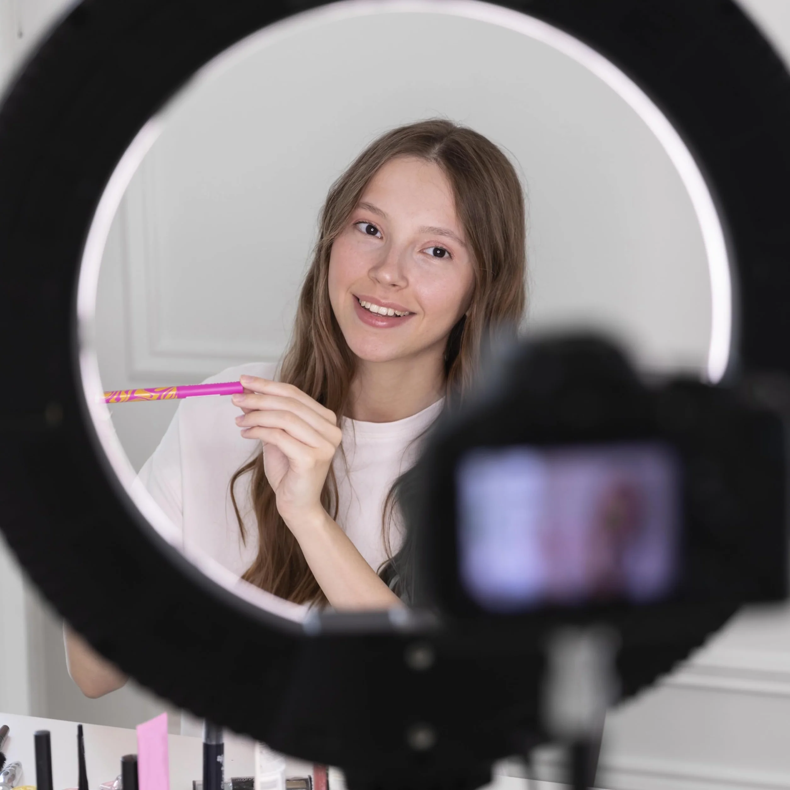 Retoo Lampa pierścieniowa do Selfie Oświetlenie LED Statyw do Nagrywania Wideo Robienia Zdjęć Makijażu Kabel USB Fotografia Średnica 13 cm 3 Tryby Świecenia Moc 7W