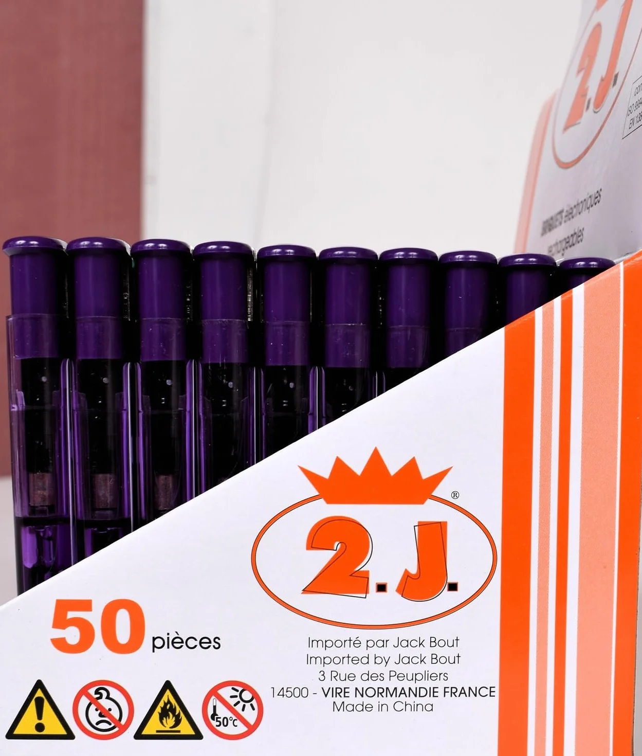 Lot de 50 Briquets Jetables Électroniques Slim à Gaz Translucides Assortiment 5 Couleurs