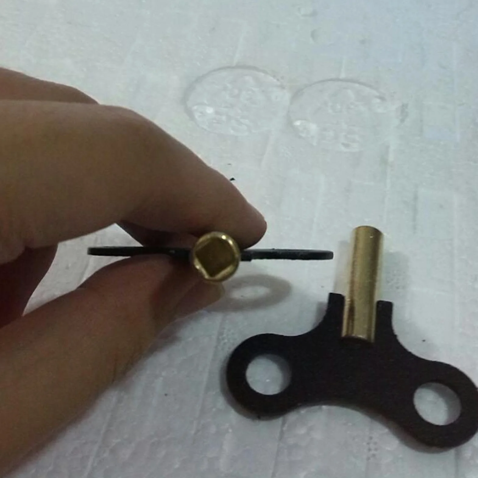 Clé d'horloge murale à remonter, outil de réparation pour pendules en métal