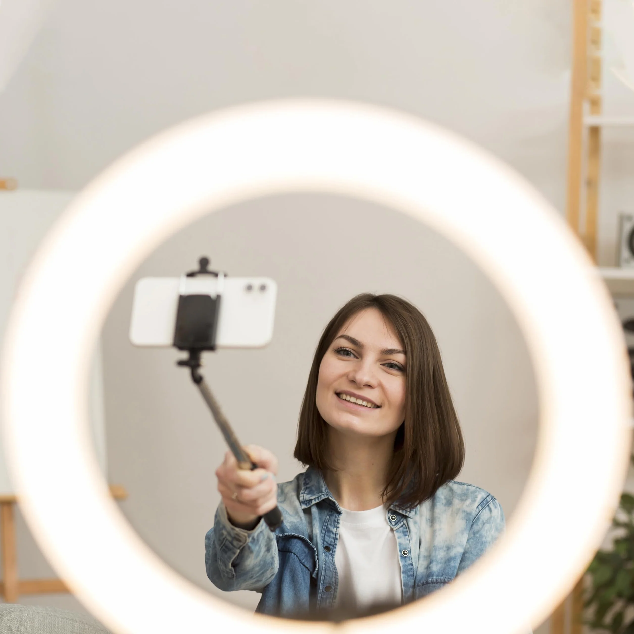 Retoo Lampa pierścieniowa do Selfie Oświetlenie LED Statyw do Nagrywania Wideo Robienia Zdjęć Makijażu Kabel USB Fotografia Średnica 13 cm 3 Tryby Świecenia Moc 7W