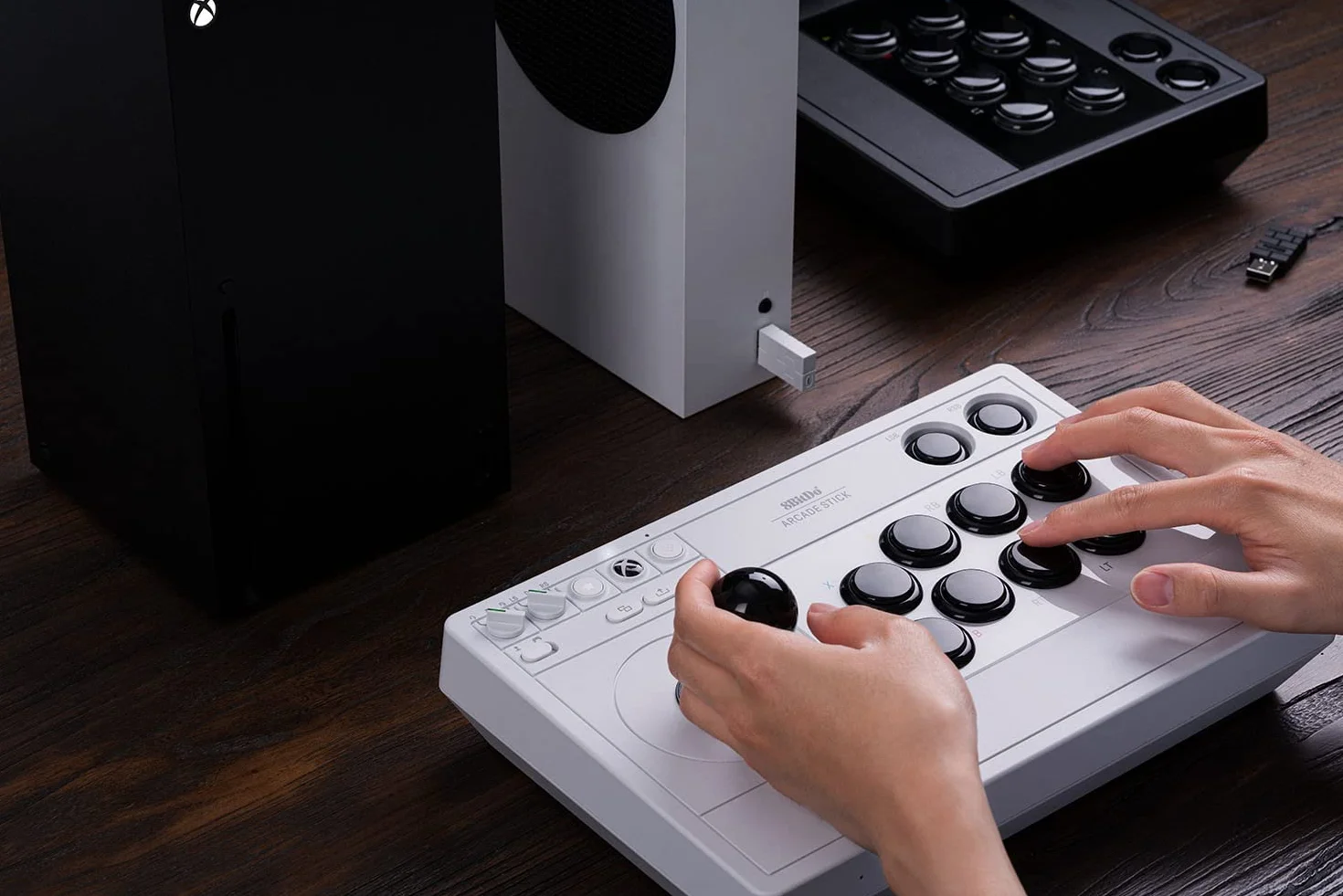 8BitDo Arcade Stick for Xbox & PC Windows 10 White
