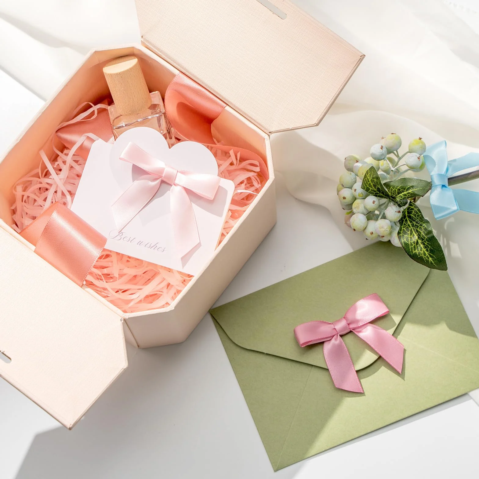 Lot de 50 nœuds pour Cadeaux Vert Sauge - Petits nœuds Décoration Noël Mariages