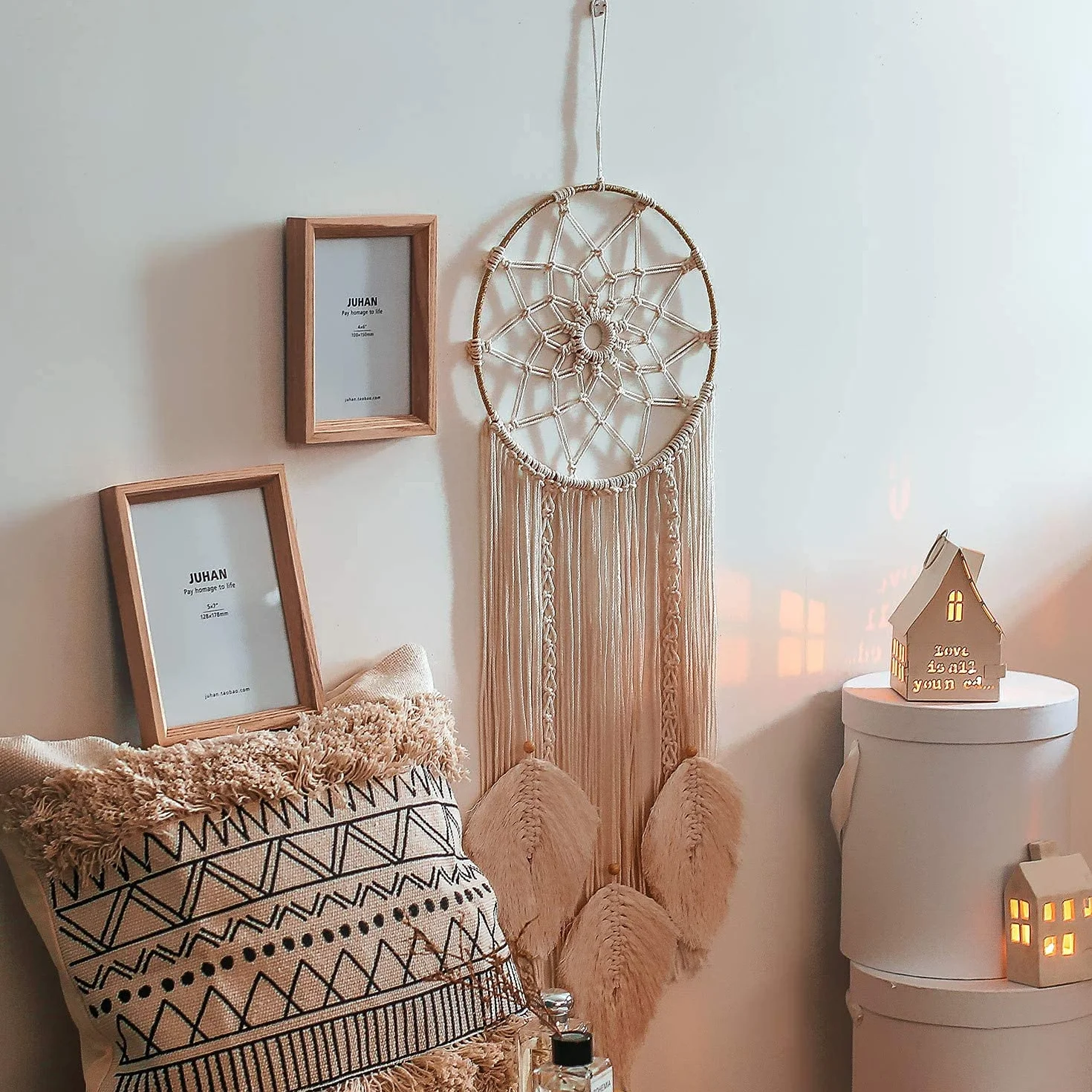 Attrape-rêves en macramé Décoration murale Art mural tissé à la main bohème Cercle métallique Beige