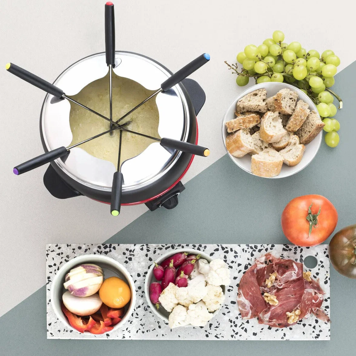 H.Koenig Appareil à Fondue Electrique 6 Fourchettes 2L Inox ALP1800, Service à Fondue Chocolat Bourguignonne Fromage Savoyarde, Bol Amovible Antiadhésif Résistant, Couvercle antiprojection