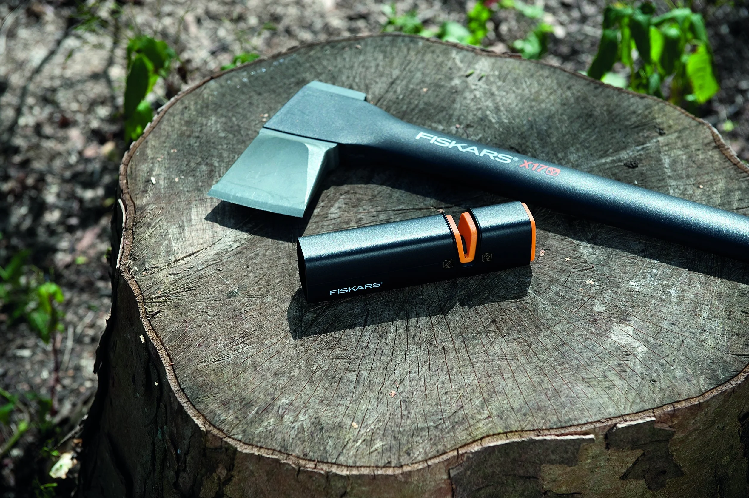 Fiskars Aiguiseur pour haches et couteaux Pierre à aiguiser en céramique Noir Orange Xsharp