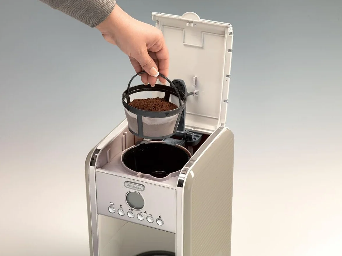 Ariete Vintage Machine à Café Americano 1342, Cafetière Filtre, Carafe en Verre Trempé, Jusqu'à 12 Tasses, Minuteur 24 Heures, Arrêt Automatique, Anti-Gouttes, Capacité 1.5 L, 2000W, Beige
