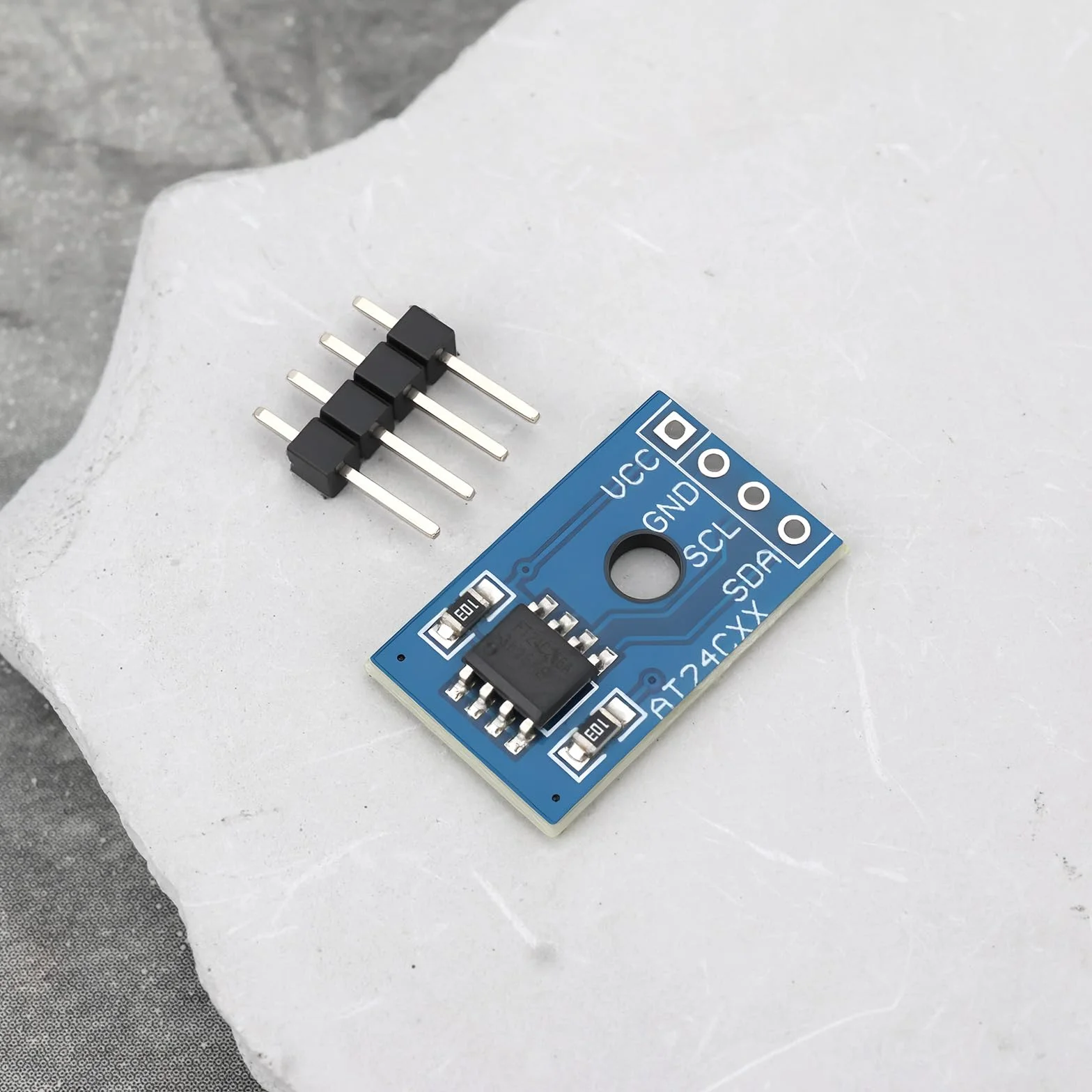 Lot de 6 Modules Mémoire CMS AT24C256 I2C EEPROM Série 2,7-5,5V 5mA