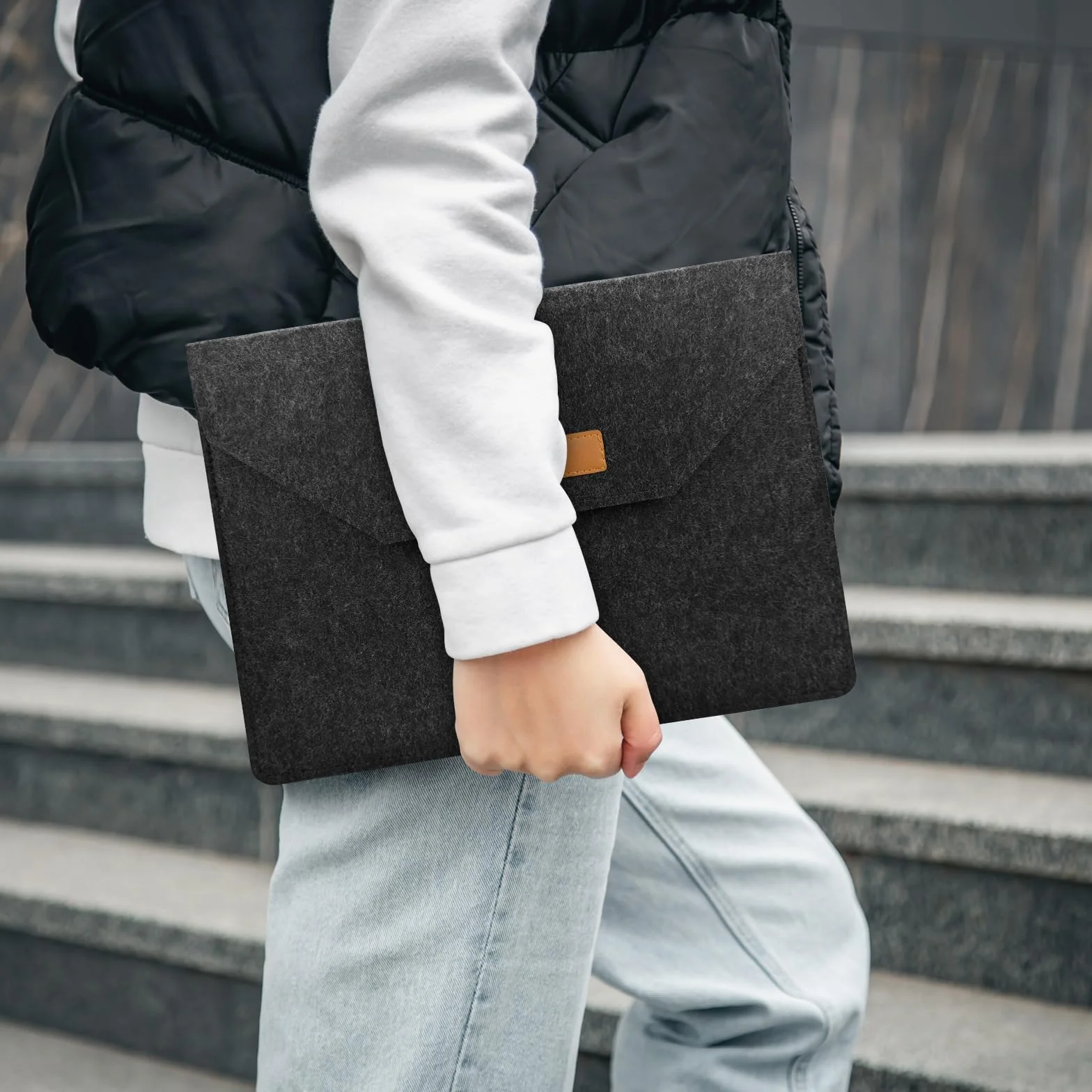 AfitLulu Filcowe etui na laptopa 13", torba z wieloma przegródkami, ochronne etui na MacBook, ultracienka torba na tablet (czarne)