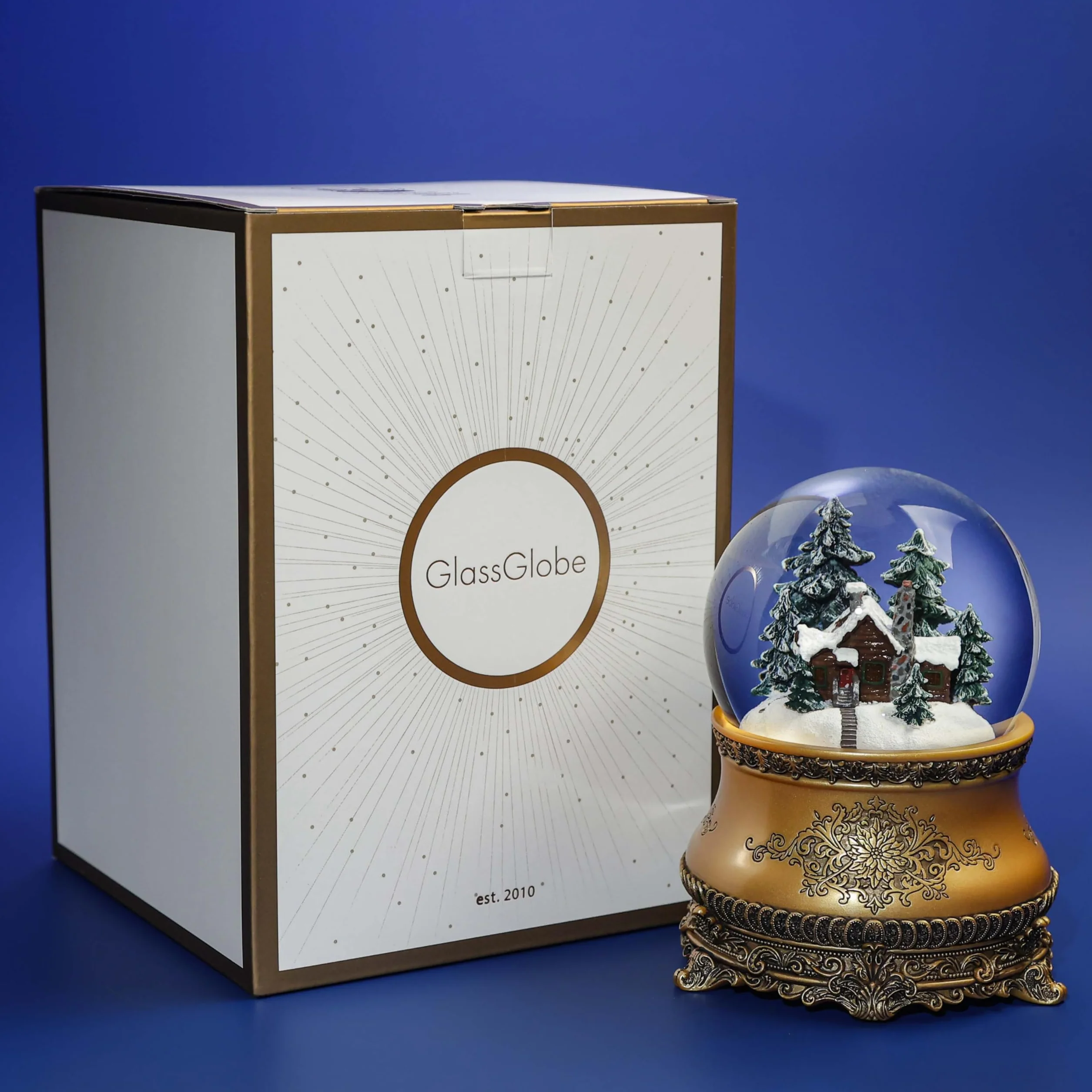 Boule à neige musicale de Noël « La petite maison dans la forêt », en verre, avec tempête de neige automatique et illuminations. Idée cadeau pour Femme, Homme, Enfant.