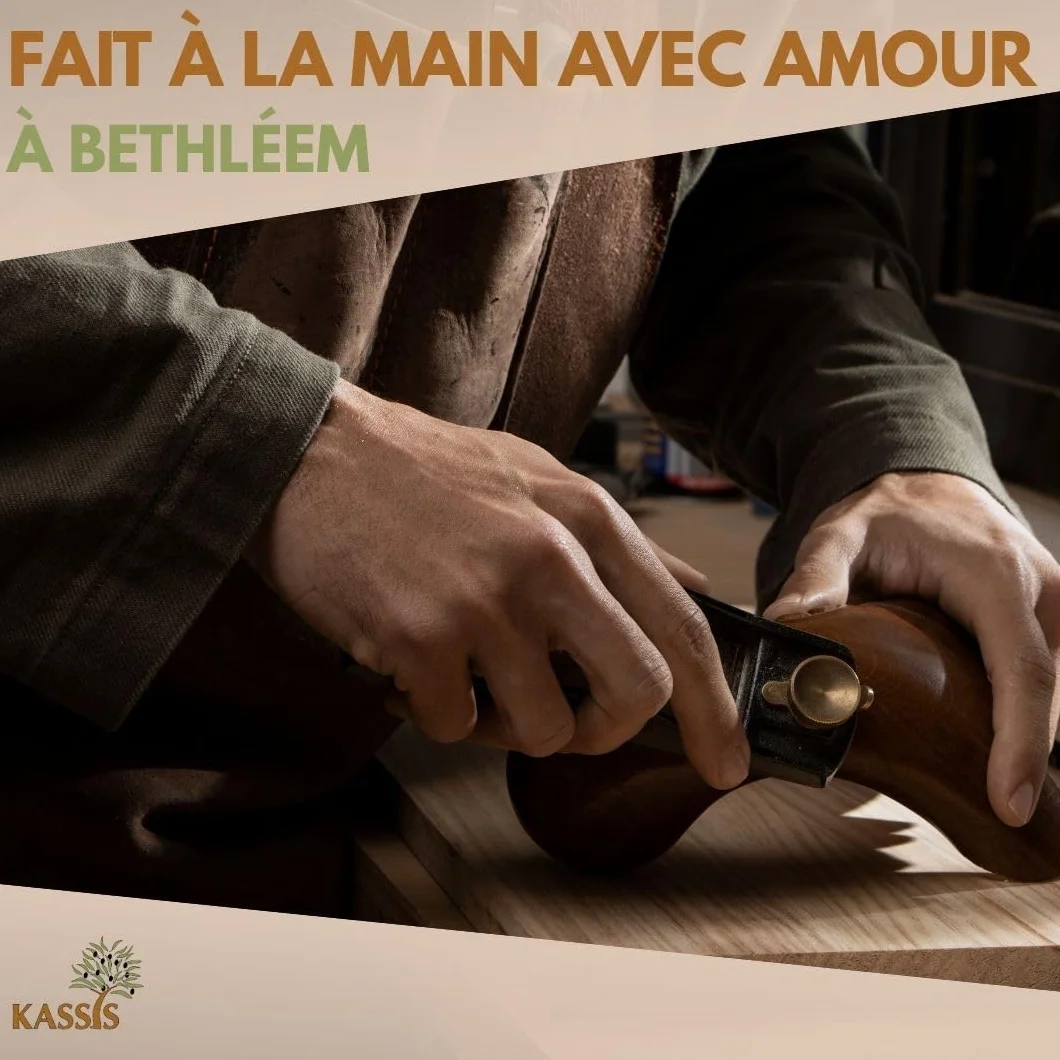Croix murale en bois d'olivier – Croix chrétienne faite main à Bethléem – 12 x 8 cm, Bords arrondis