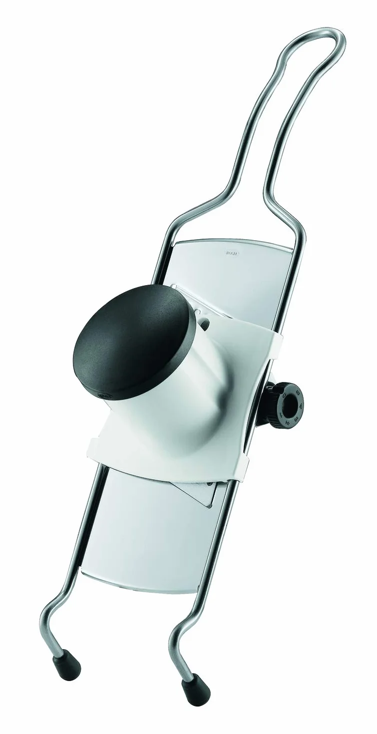 RÖSLE Mandoline avec Poignée - Coupe Légumes Haut de Gamme pour les Légumes tels que Concombres, Carottes ou Champignons - avec Pieds en Silicone - Acier Inoxydable 18/10-40 cm