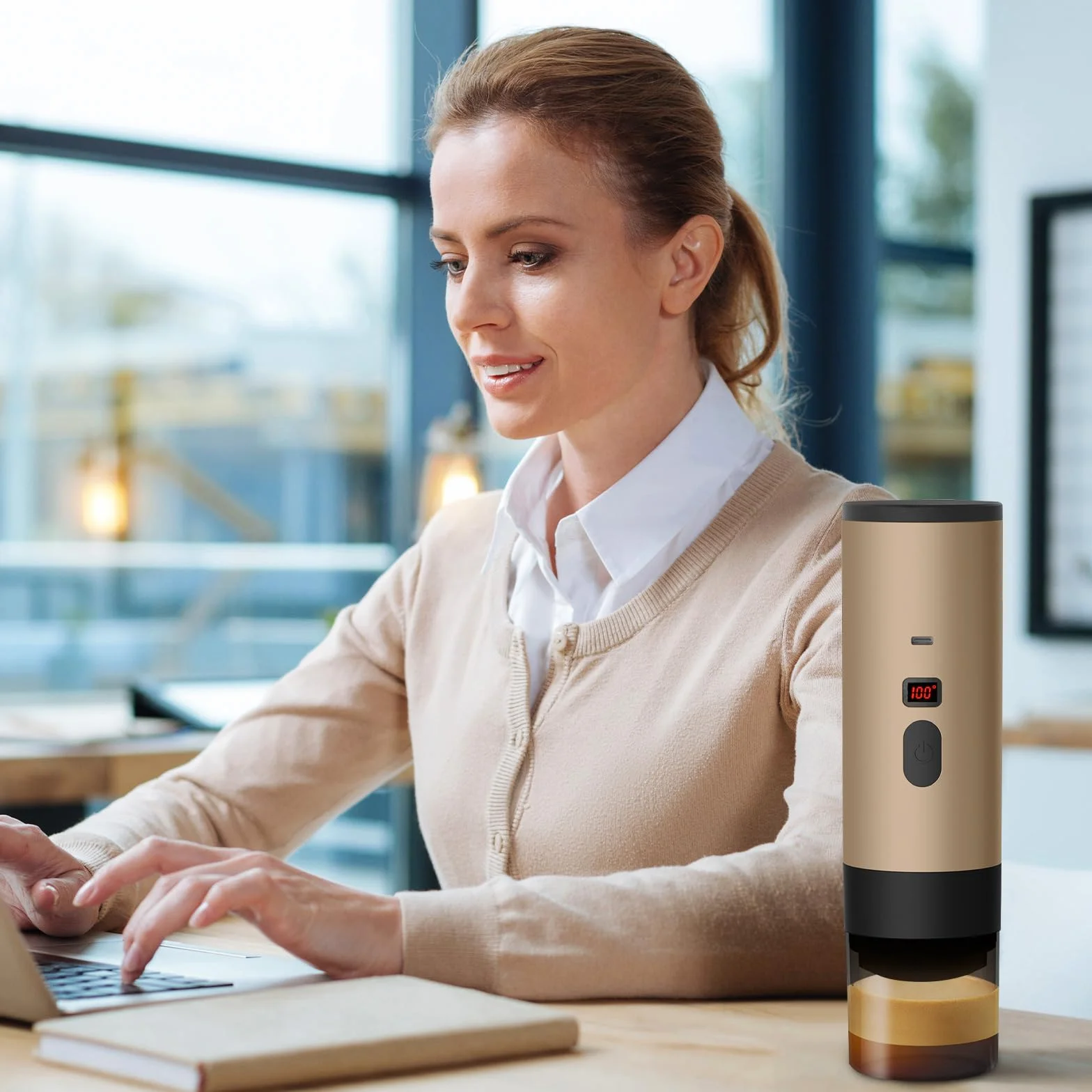 Machine a Cafe Portable avec Support,Cafetière Portable 3 en 1,Affichage Intelligent Machine a Cafe Compatible avec Cup et Café Moulu (Marron)