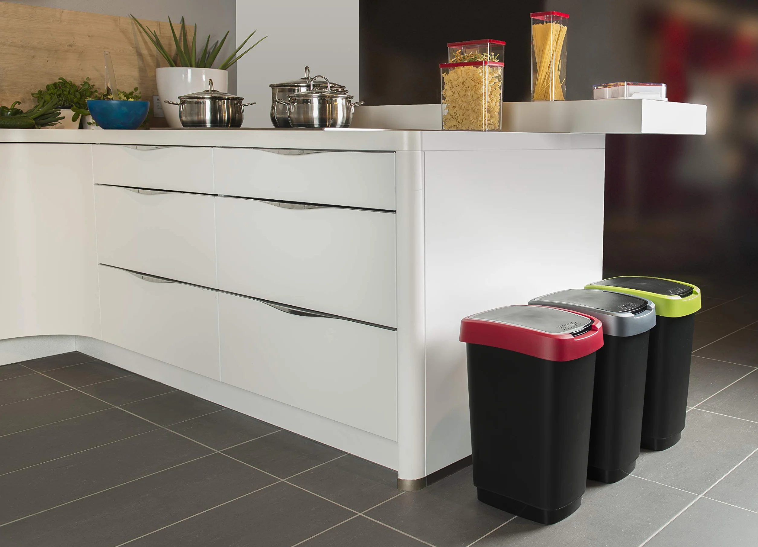 Rotho Twist Poubelle 50l plastique PP sans BPA noir argent 40x30x60 cm