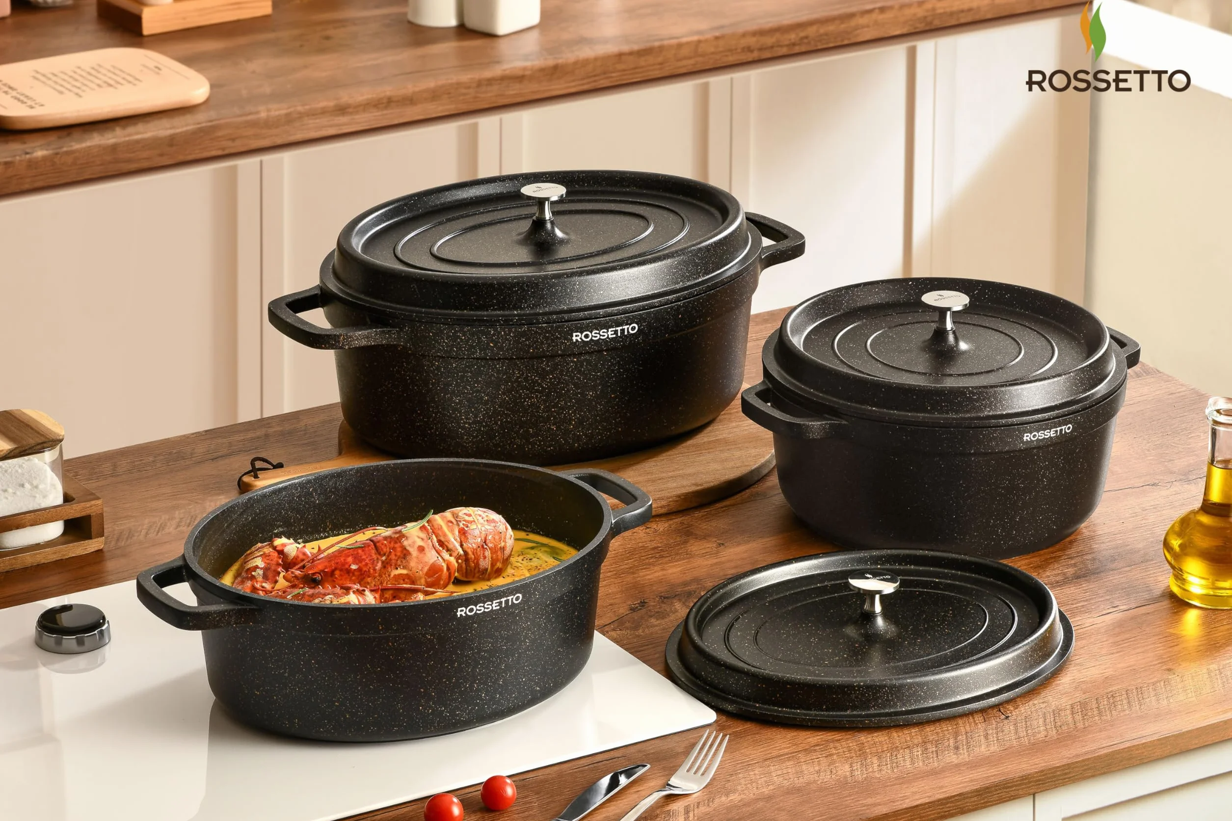 ROSSETTO 10,6L Cocotte ovale en fonte d’aluminium, revêtement antiadhérent en céramique. Couvercle avec picots saveurs. Compatible tous feux dont induction et au four jusqu’à 230℃, 38CM, Noir