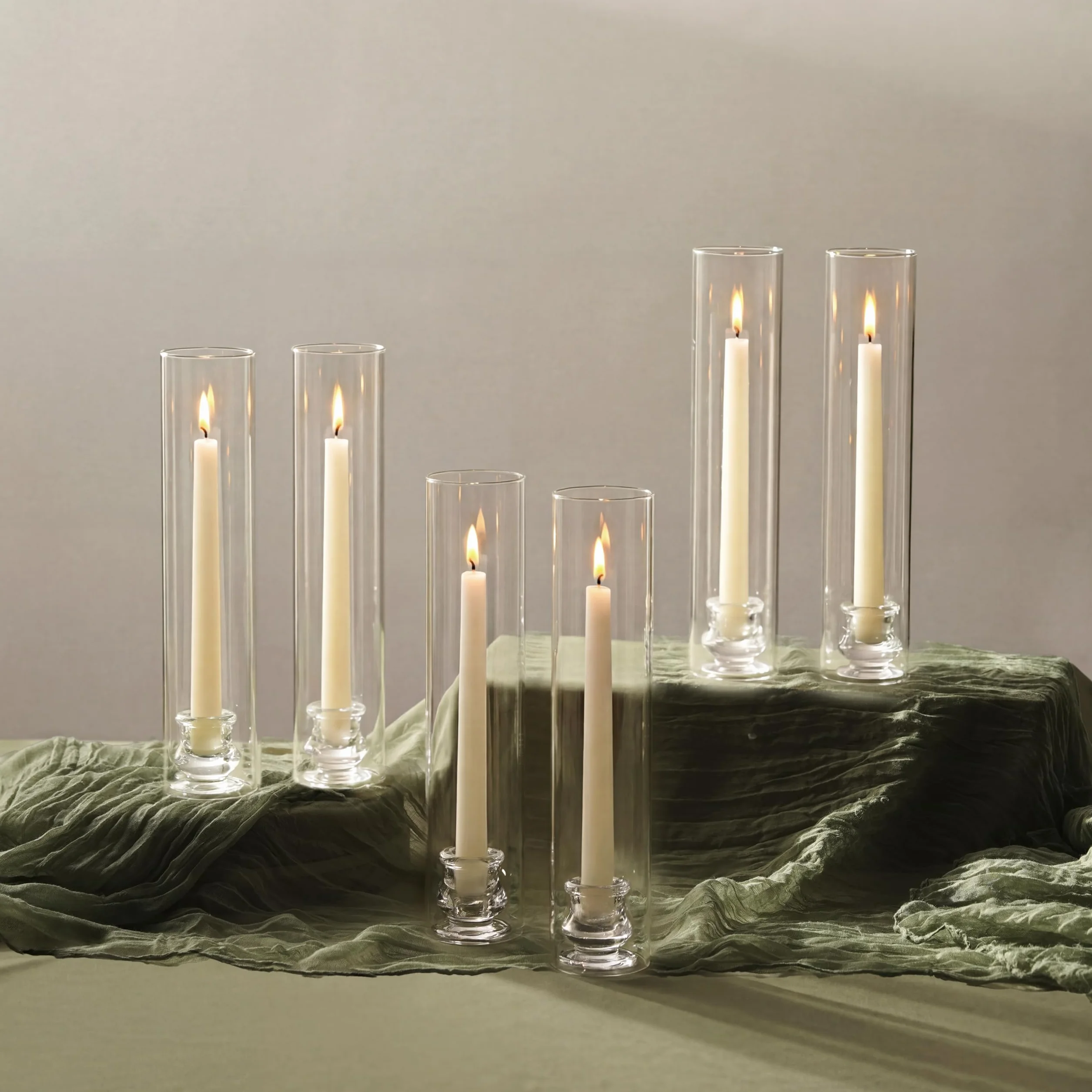 NUPTIO Bougeoirs en Verre Lot de 6 Bougeoirs Transparents de 30cm de Haut - Support de Bougies Coniques avec Couvercle Cylindrique Résistant au Vent pour la Décoration de la Cheminée