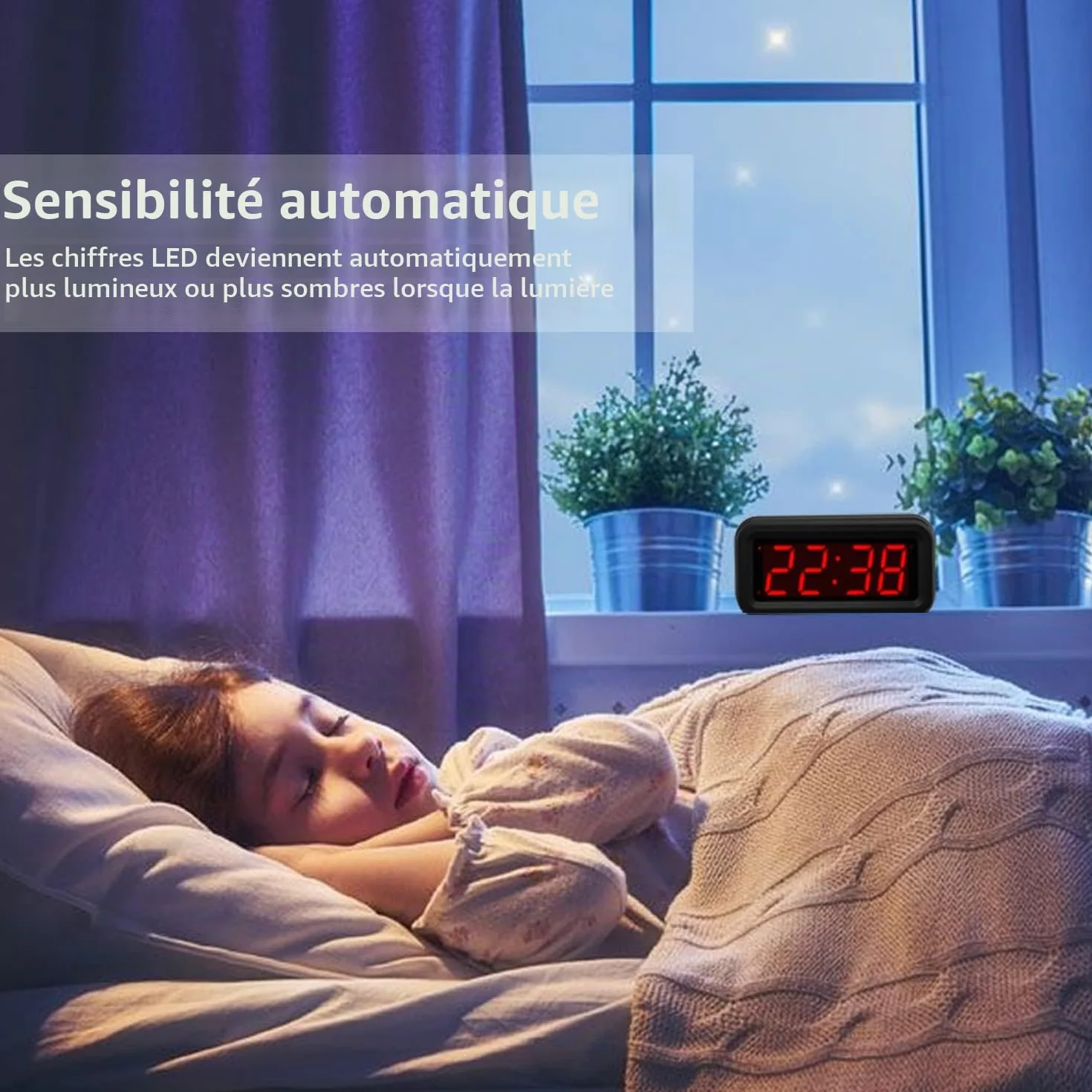 EUTUKEY Réveil Numérique LED 12/24H 2 Niveaux Luminosité 3 Niveaux Volume Snooze