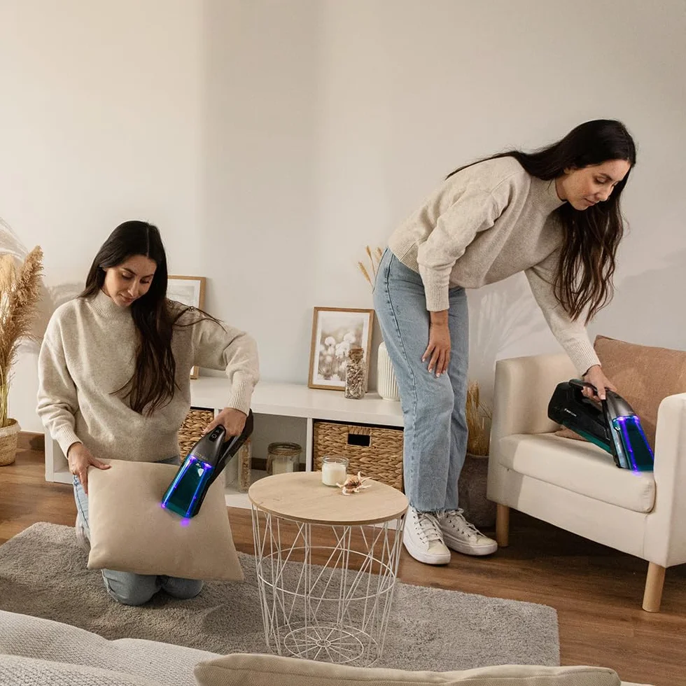 Cecotec Aspirateur de Tapisseries à Main Conga Hand Carpet&Spot Clean 1500, 50 W, Pulvérisation d'Eau, Réservoir d'Eau Propre, Réservoir d'Eau Sale, Brosse à Poils, Autonomie 20 Minutes, Portable