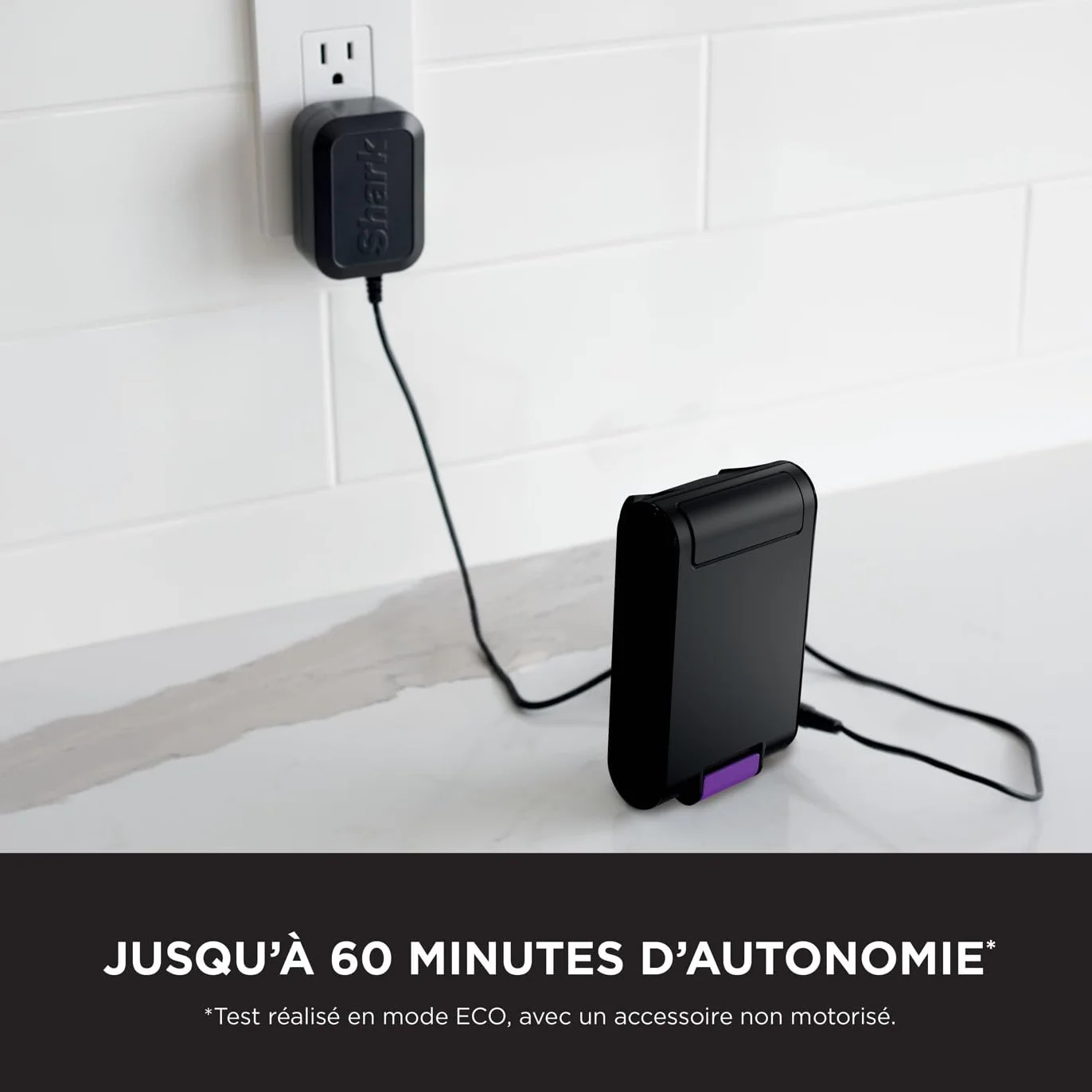 Shark Aspirateur sans fil Detect Clean & Empty, aspiration puissante, système de détection de la saleté, base auto-vidante 2l, autonomie 60min, fonction anti-emmêlement, suceur plat, Blanc IW3612AMZEU