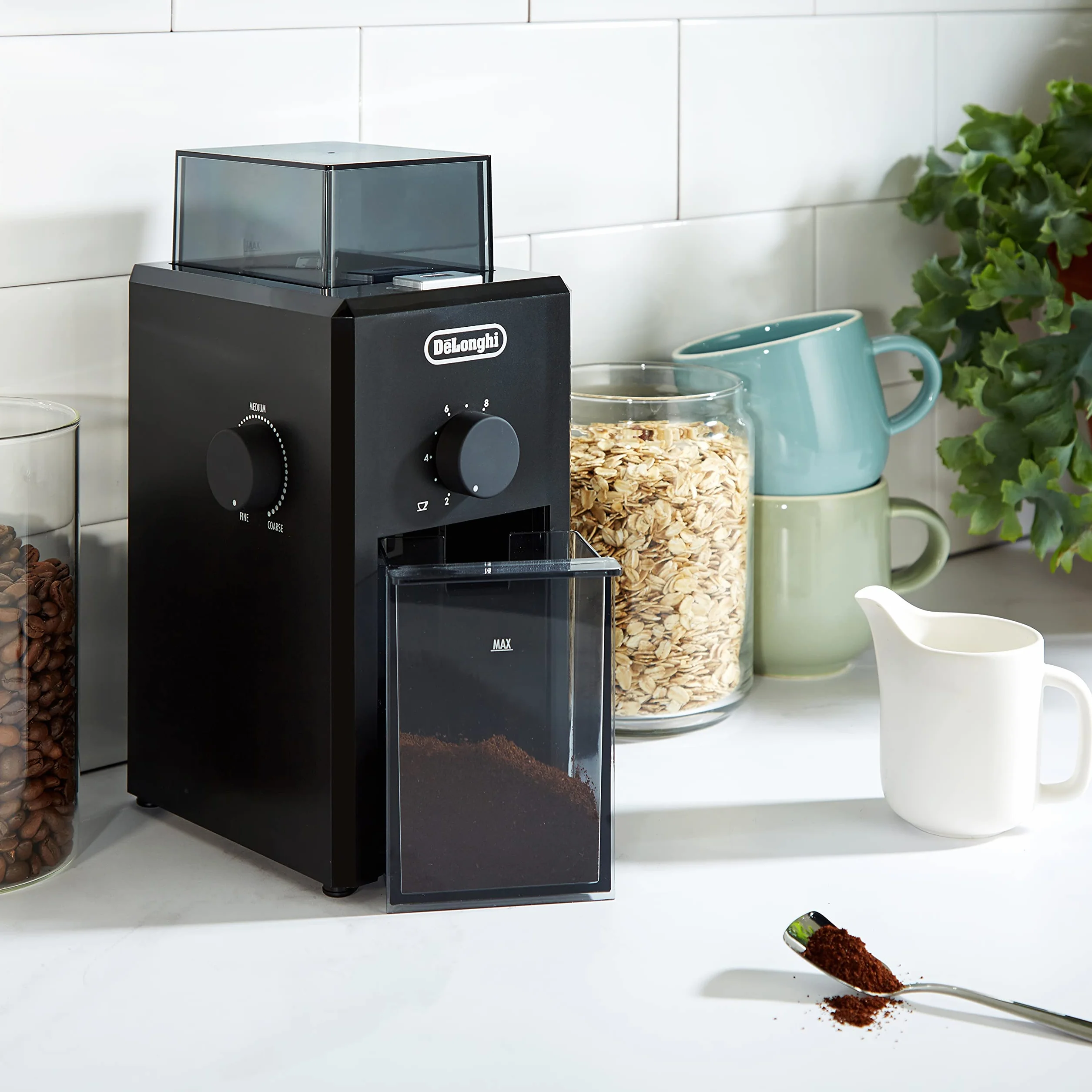 De'Longhi KG79 Moulin à Café Electrique, Broyeur pour Grains de Café avec Réservoir d'une Capacité de 120 g, 110 W, Noir