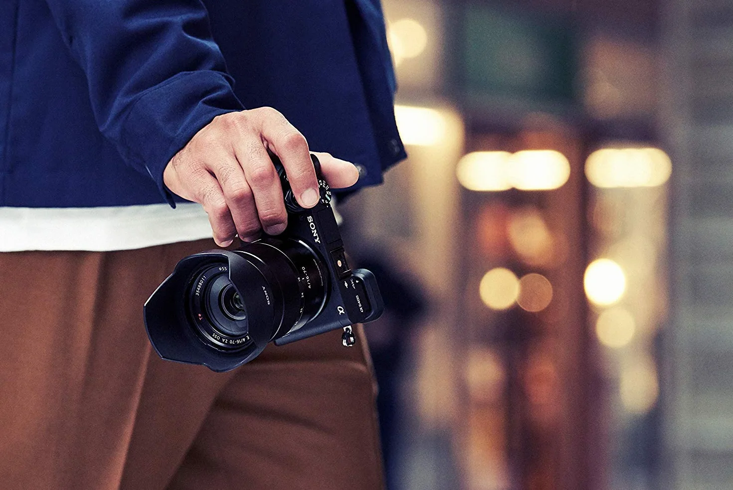 Sony a6400 body czarny (ILCE6400B), aparat systemowy z mocowaniem E, Matryca CMOS APSC 24 megapikseli, wideo 4K, ekran dotykowy 180°, autofokus z 425 punktami detekcji fazy, wizjer OLED.
