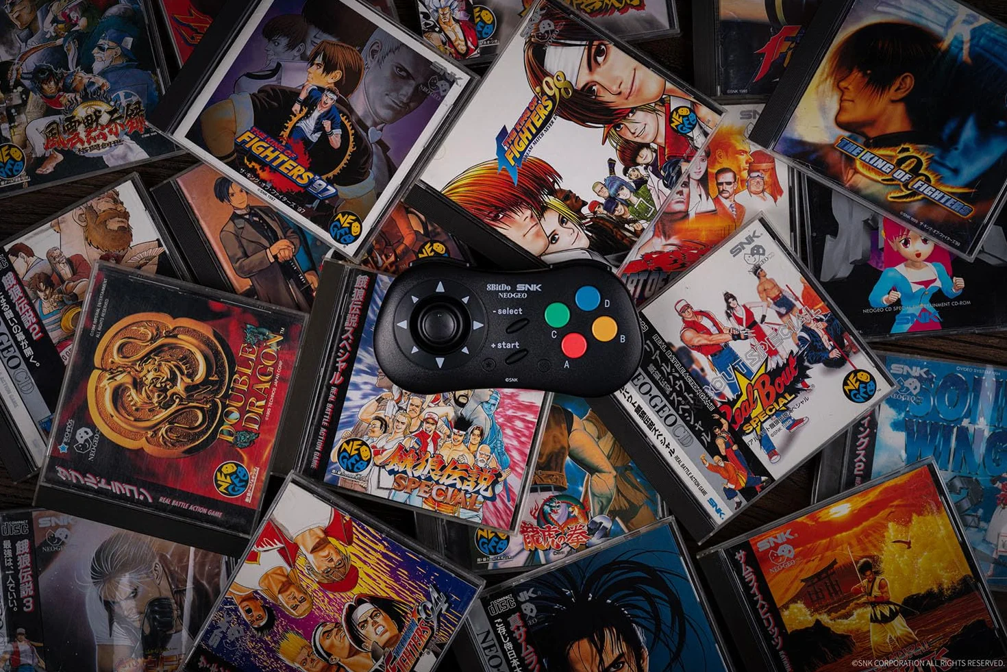 8Bitdo Manette Noire Bluetooth SNK Neo Geo CD – Compatible PC, Android, Neo Geo Mini