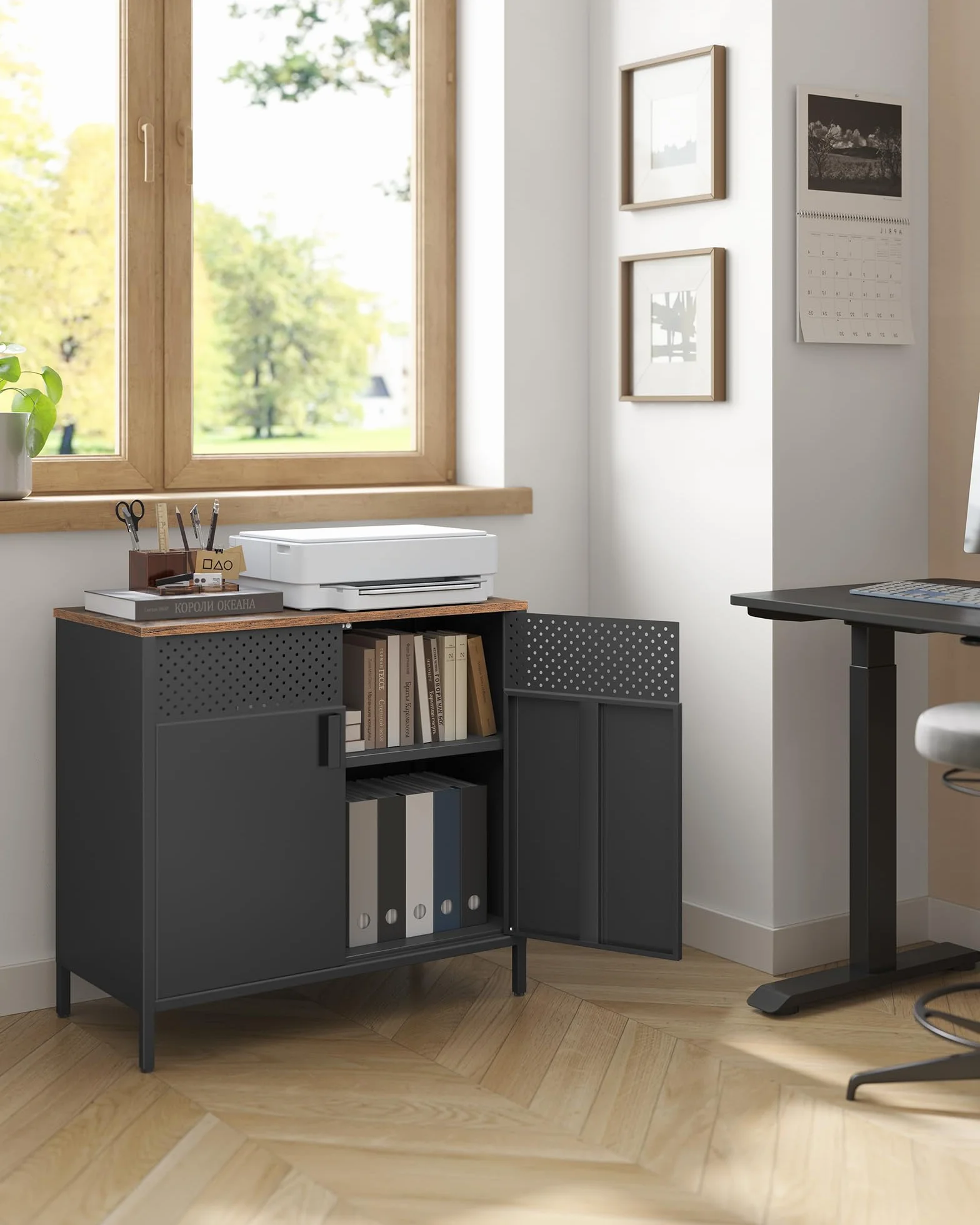 SONGMICS Meuble de Rangement, Buffet, en Métal, Double Porte, Fermeture Magnétique, Cadre en Acier, 40 x 80 x 76 cm, Marron Rustique et Noir LSC102B01