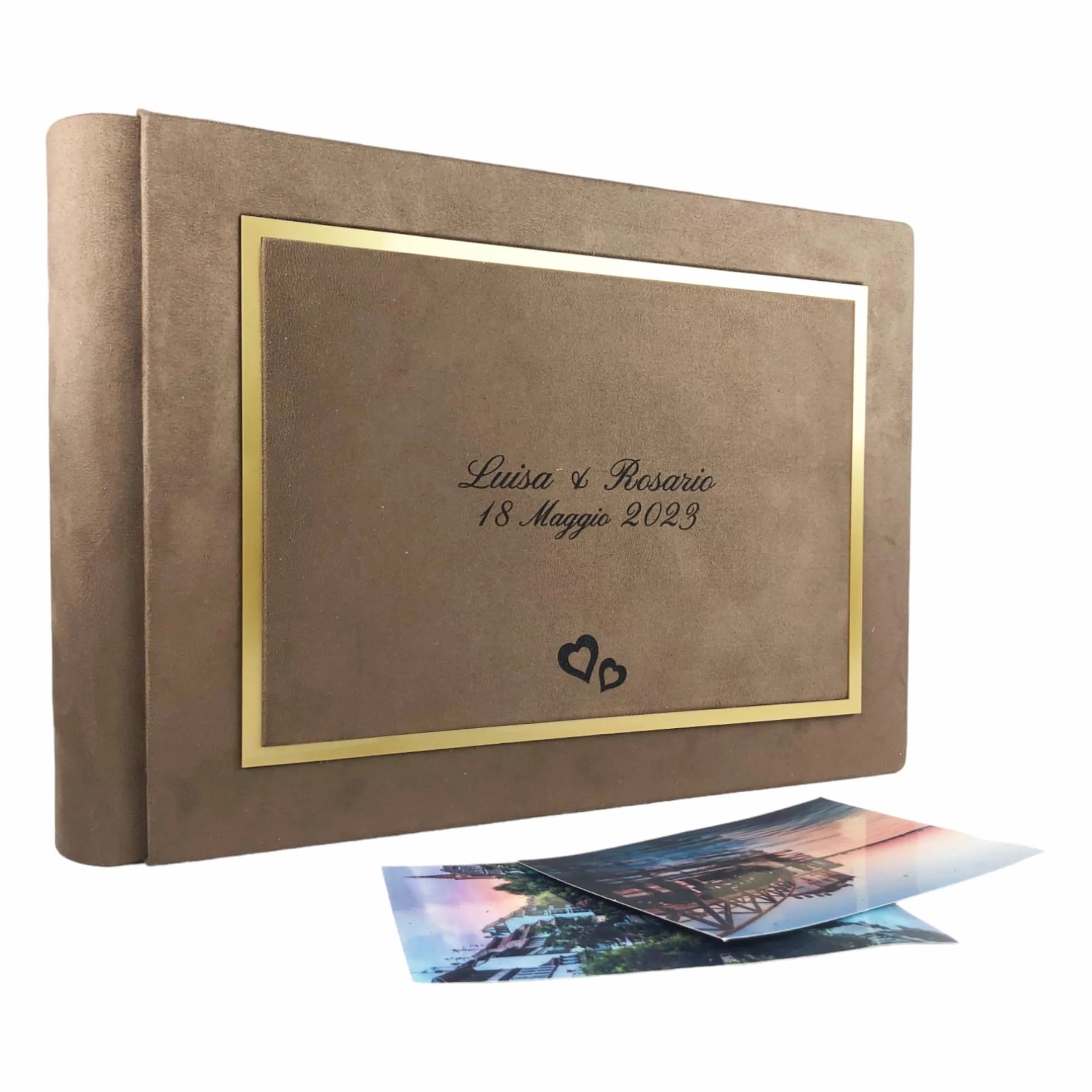 Album photo artisanal en tissu Alcantara personnalisable avec gravure Chameaux