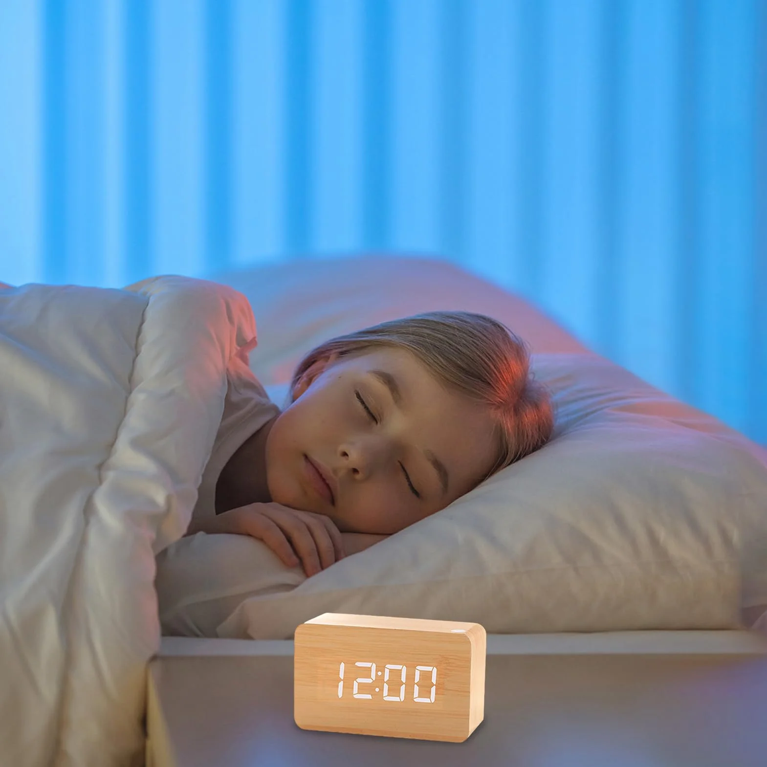 Réveil Numérique en Bois avec LED Intelligente Luminosité Réglable Commande Sonore