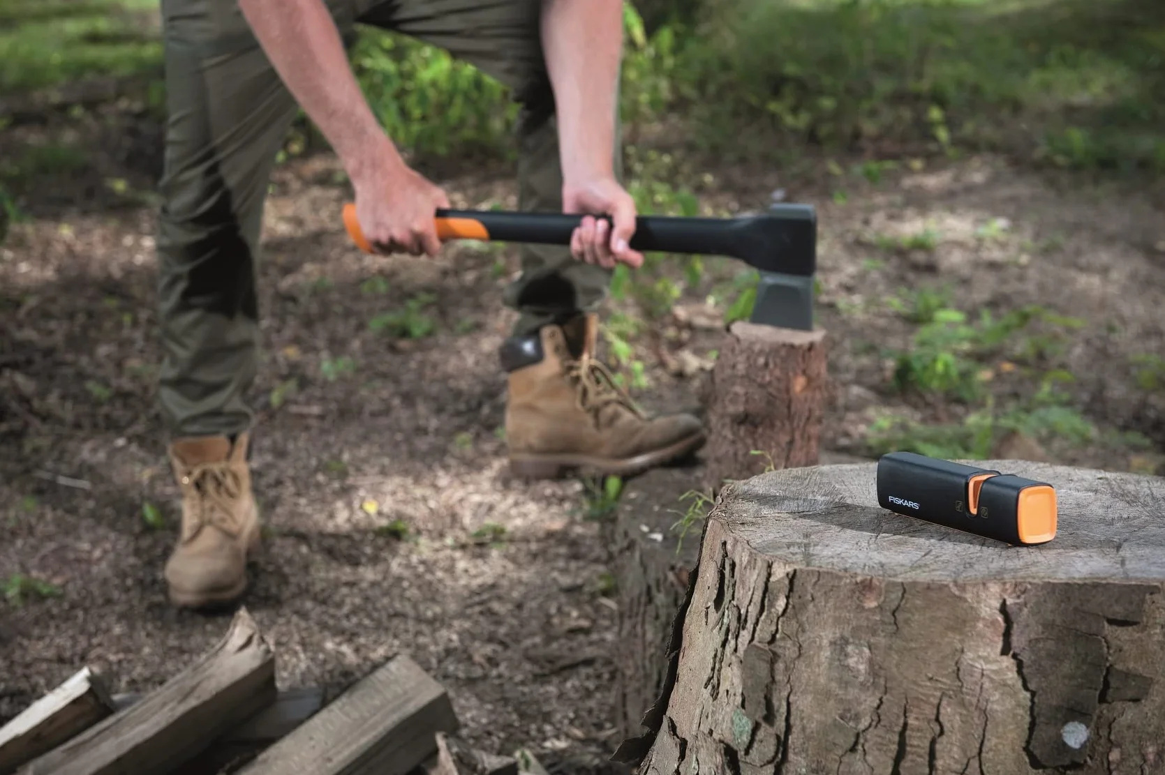 Fiskars Aiguiseur pour haches et couteaux Pierre à aiguiser en céramique Noir Orange Xsharp