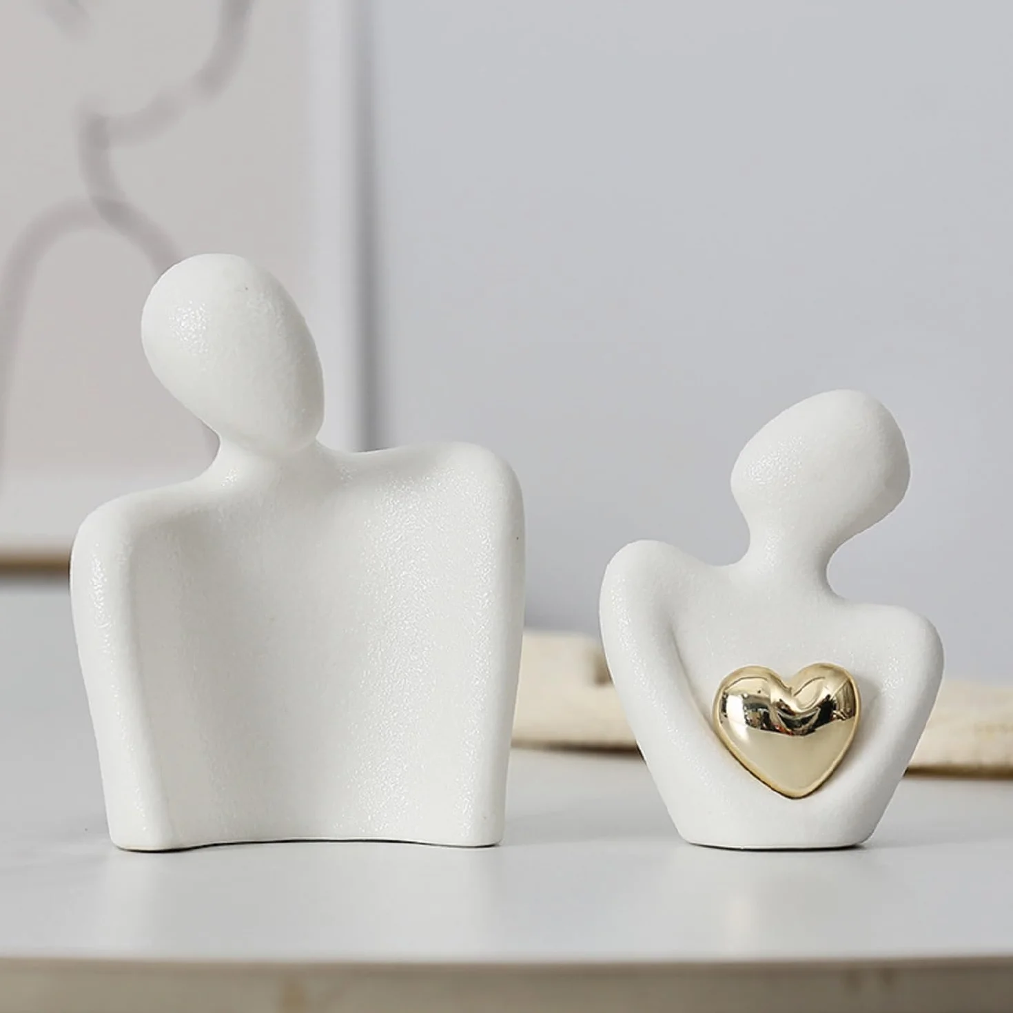 Figurine d'amour en céramique blanche, statuette romantique de couple, décoration moderne pour anniversaire de mariage