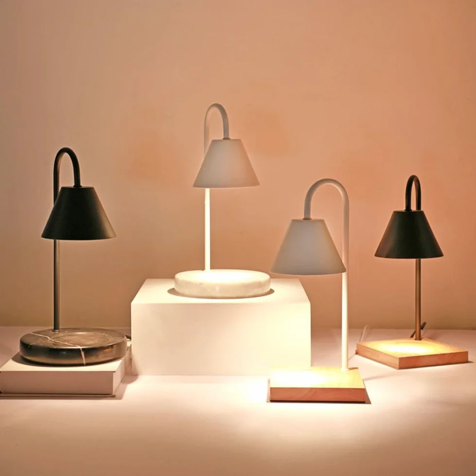 BININBOX Lampe Aromathétique Simple Fer Intensité Variable Lampe à Bougie Parfumée sans Flamme (Blanc, Bois)