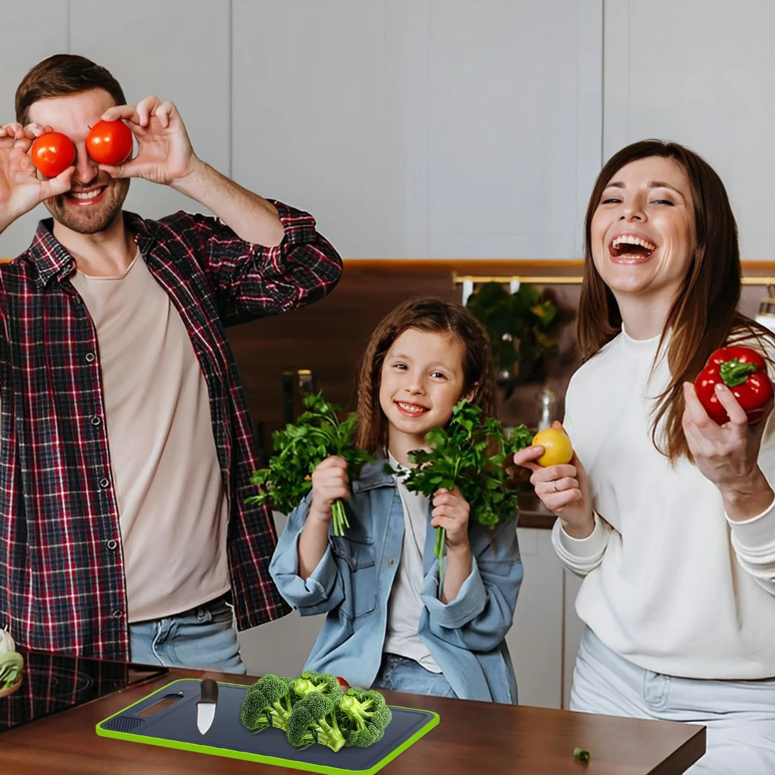 Planche à décongeler 4 en 1 Gadgets de Cuisine Pratiques, 3 x Décongélation Rapide, Planche à découper multifonctionnelle, avec Moulin à Couteaux et ail intégré